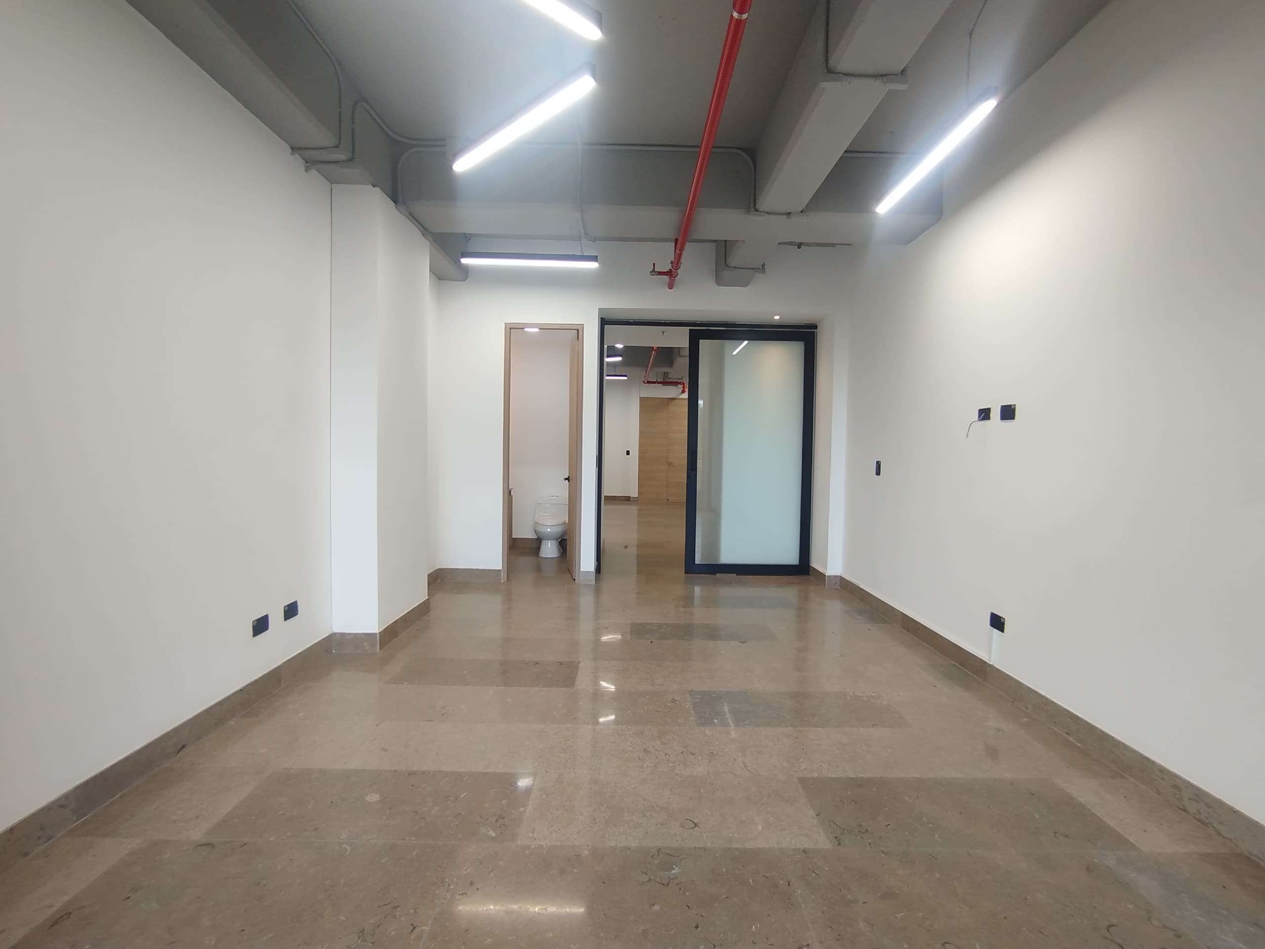 Oficina en arriendo en Las Palmas M, Poblado, Medellín — foto 3 de 18