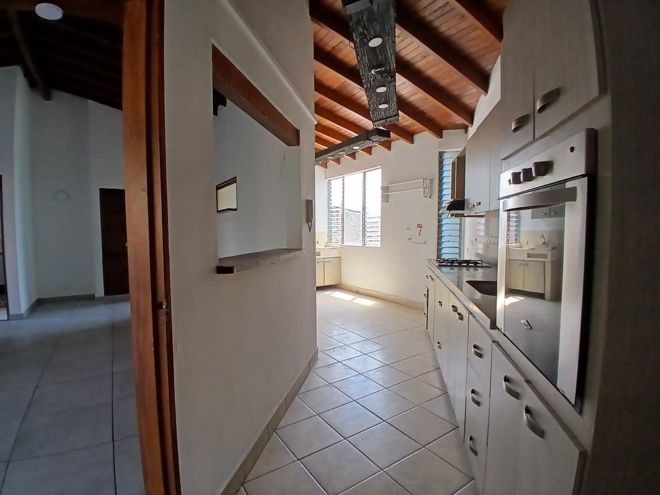 Apartamento en arriendo en Estadio, Laureles, Medellín — foto 3 de 14