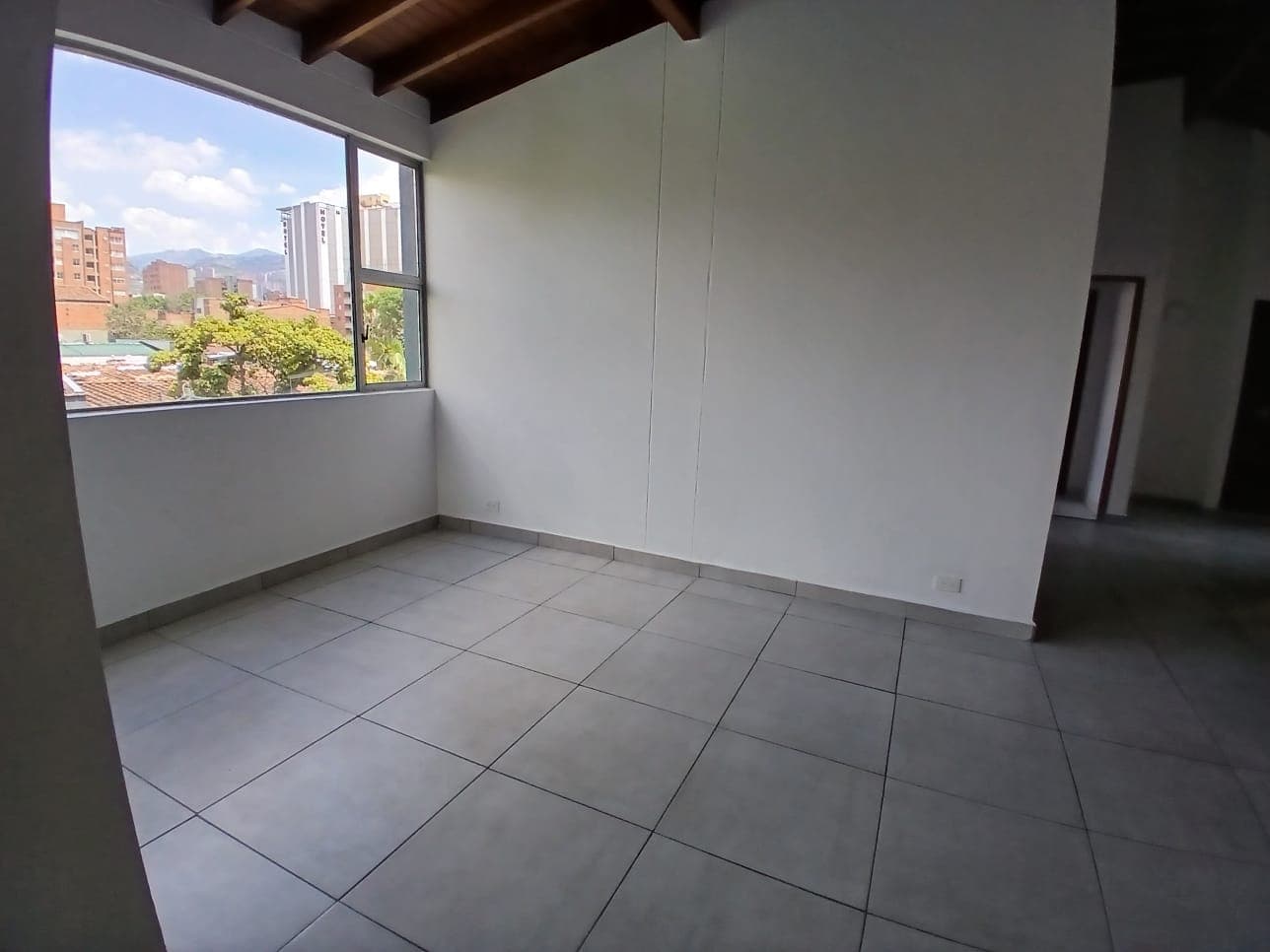 Apartamento en arriendo en Estadio, Laureles, Medellín — foto 4 de 14