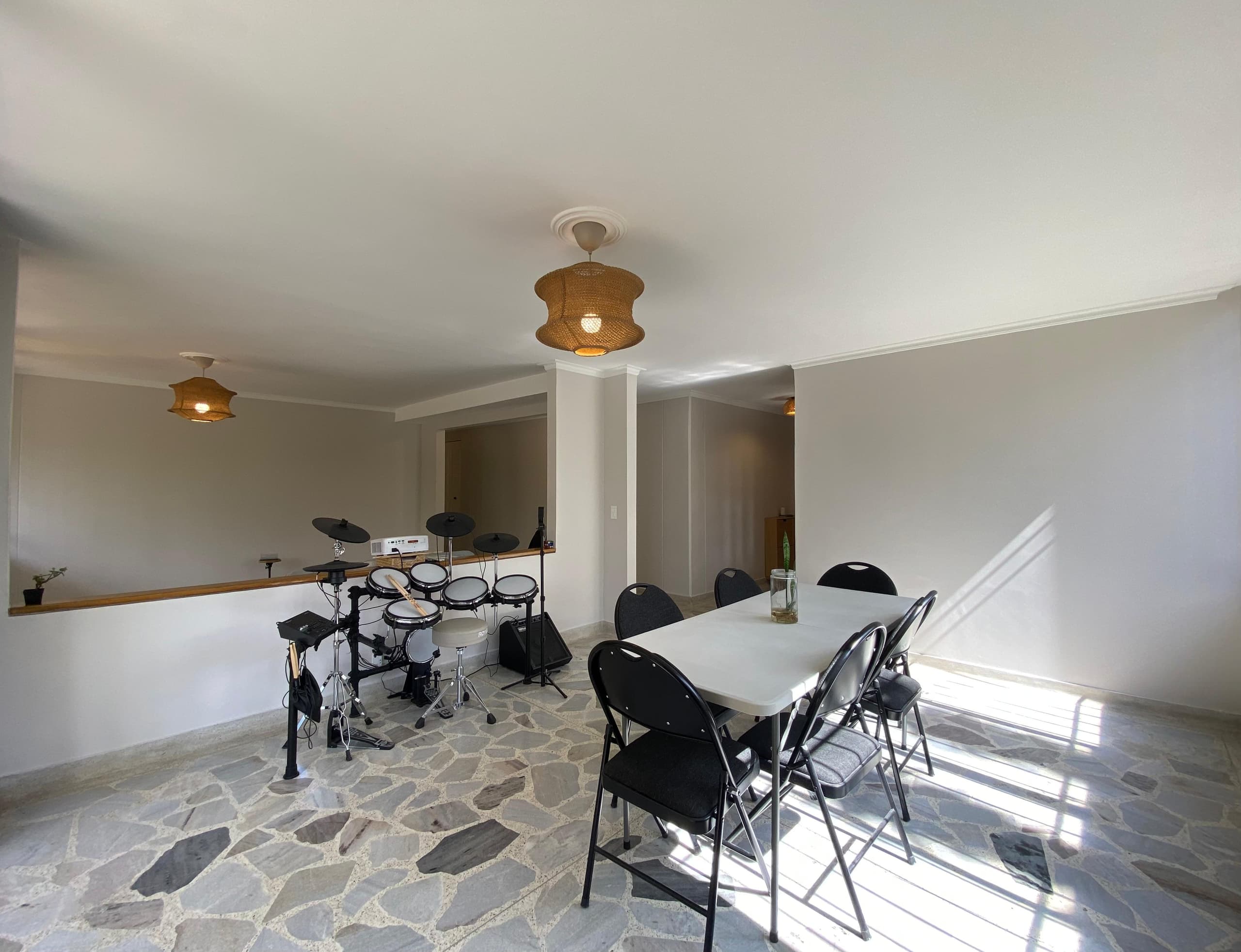 Apartamento en arriendo en La Concha, Poblado, Medellín — foto 2 de 20