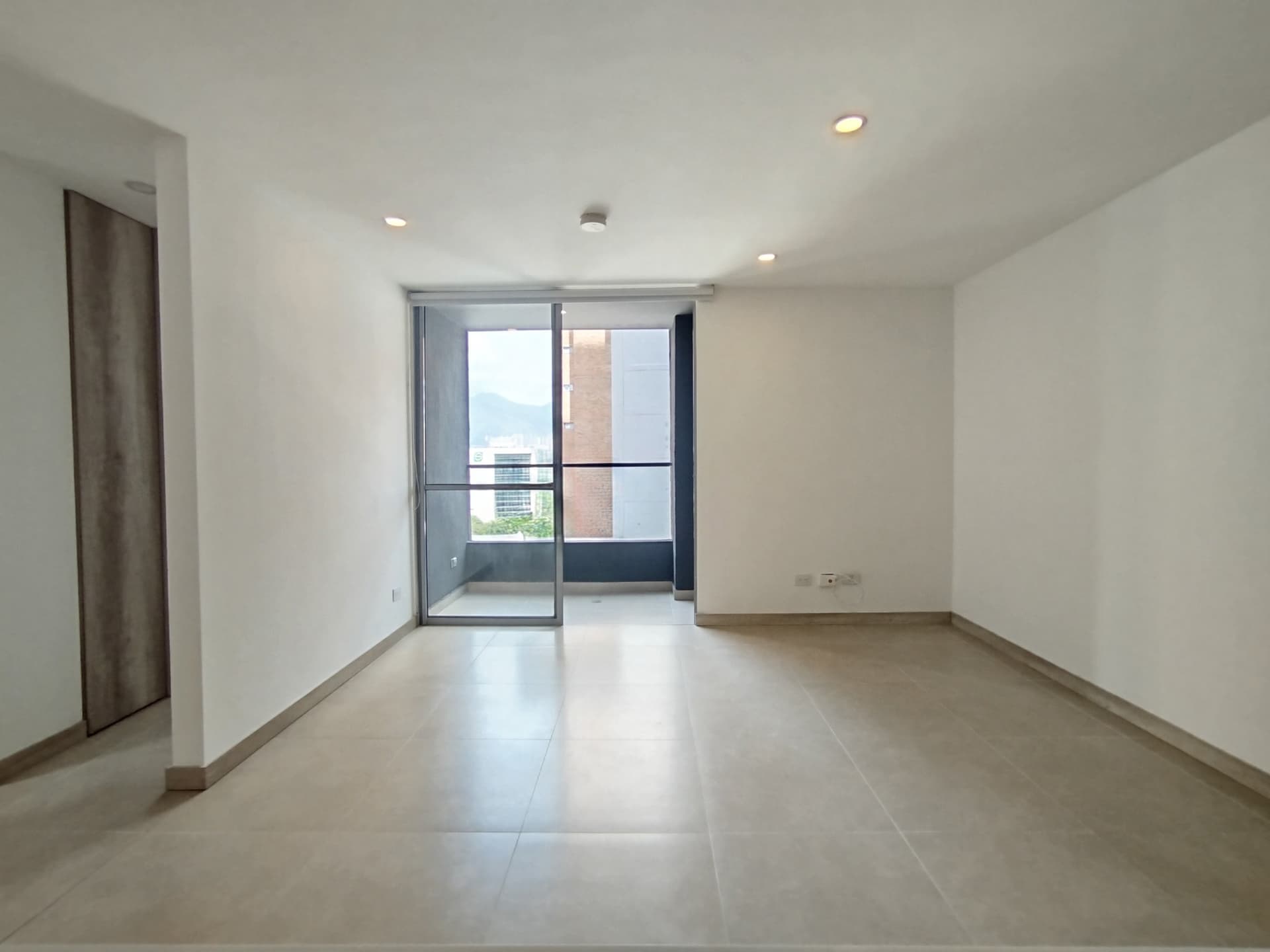 Apartamento en arriendo en Ciudad Del Rio, Medellín — foto 1 de 20