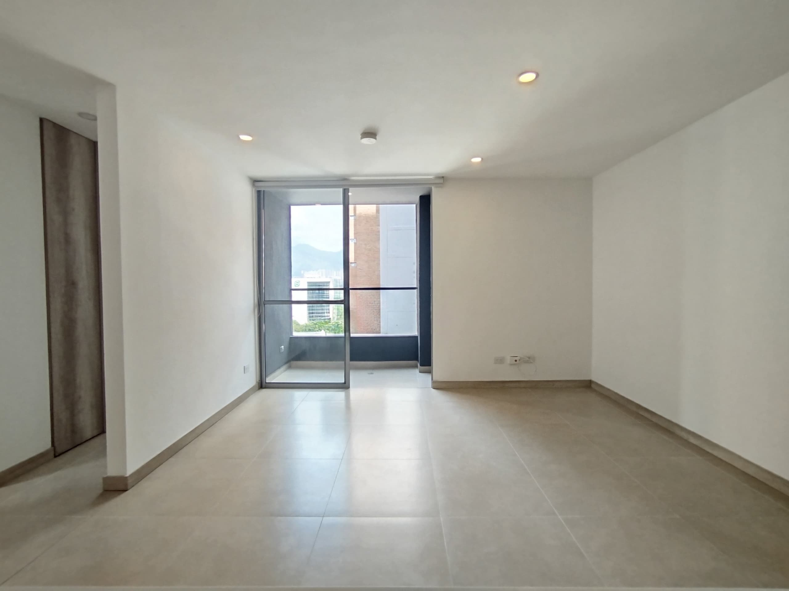 Apartamento en arriendo en Ciudad Del Rio, Medellín — foto 1 de 20