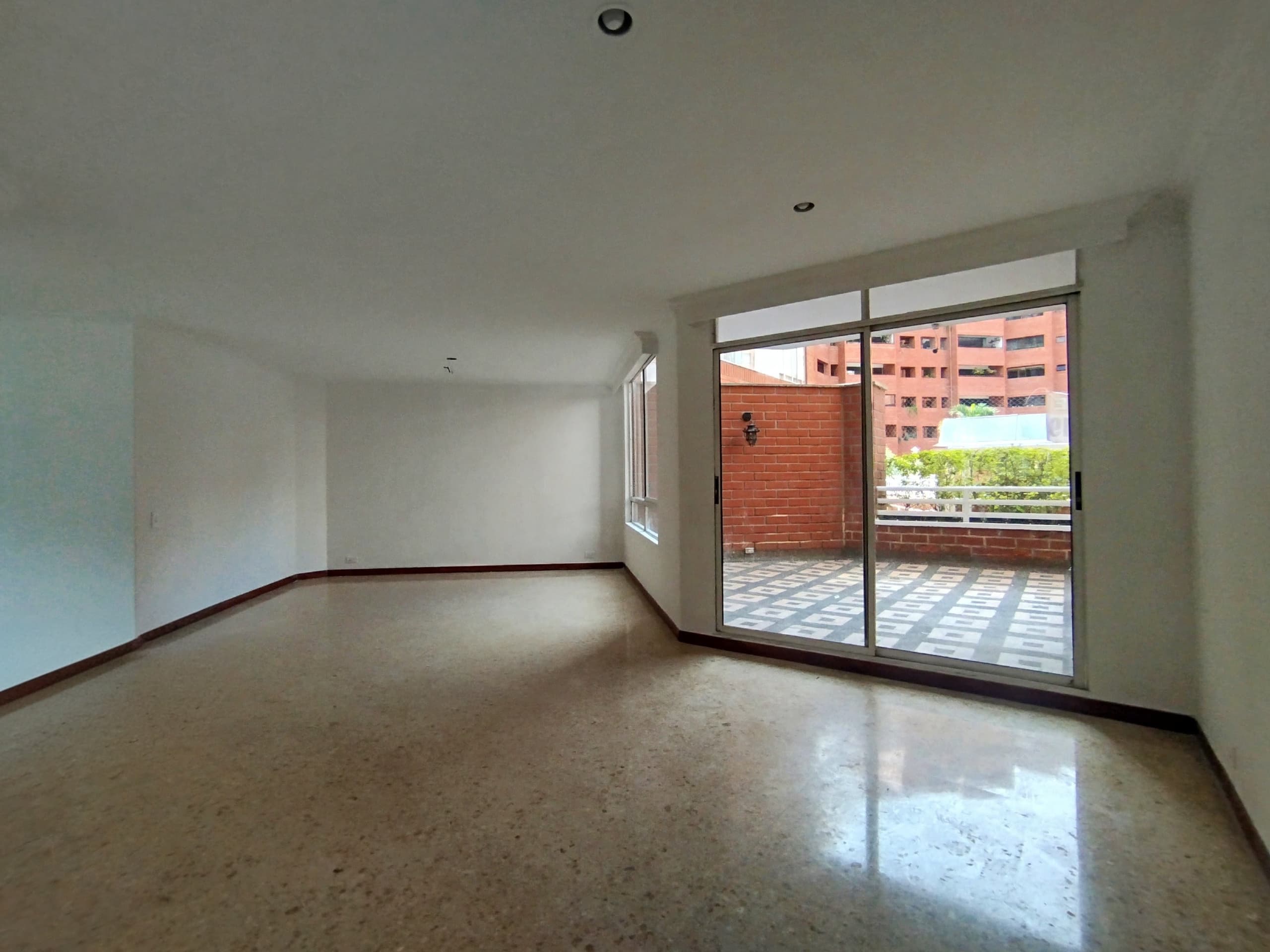 Apartamento en arriendo en Patio Bonito, Poblado, Medellín — foto 2 de 20