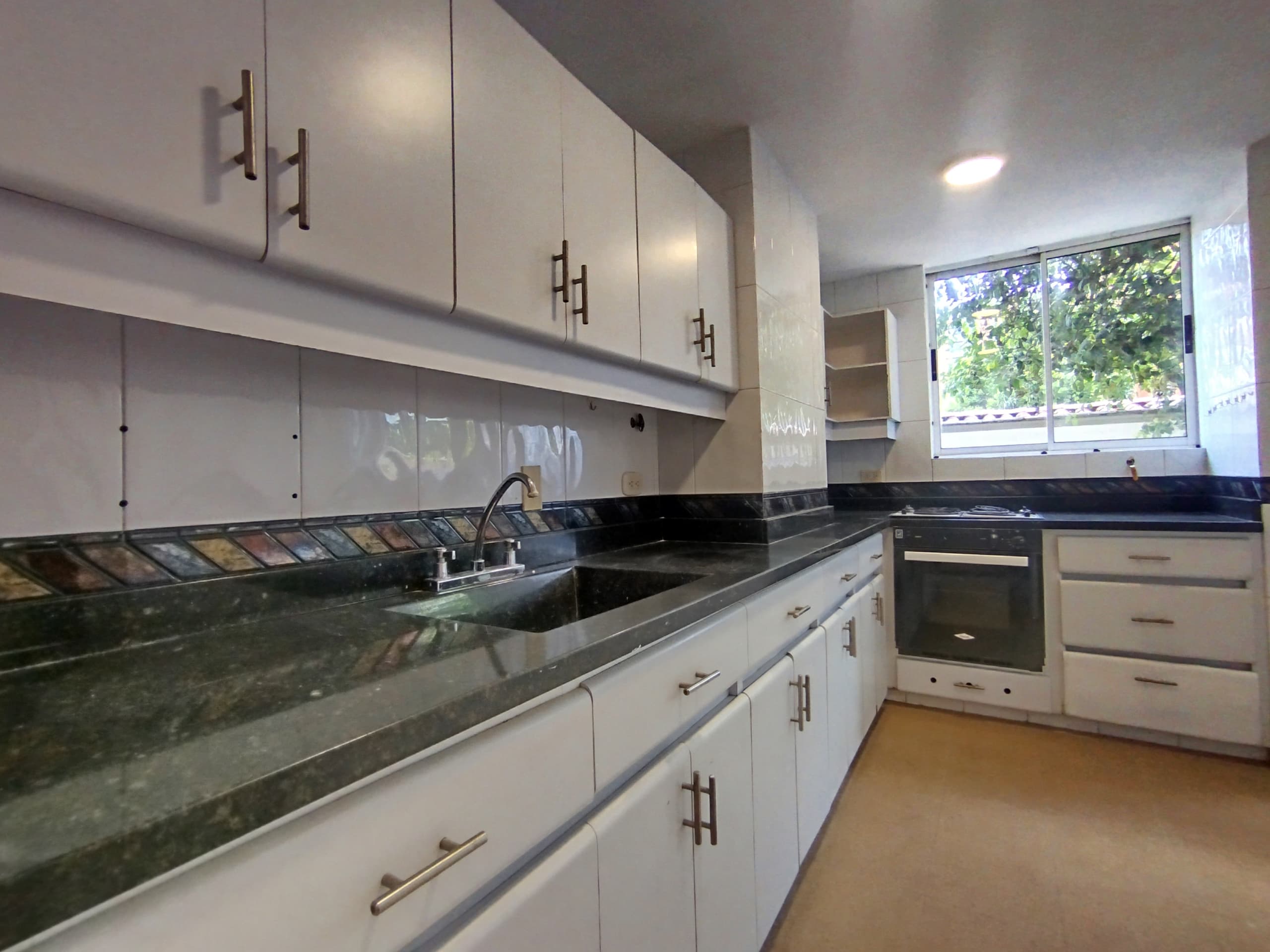 Apartamento en arriendo en Patio Bonito, Poblado, Medellín — foto 5 de 20