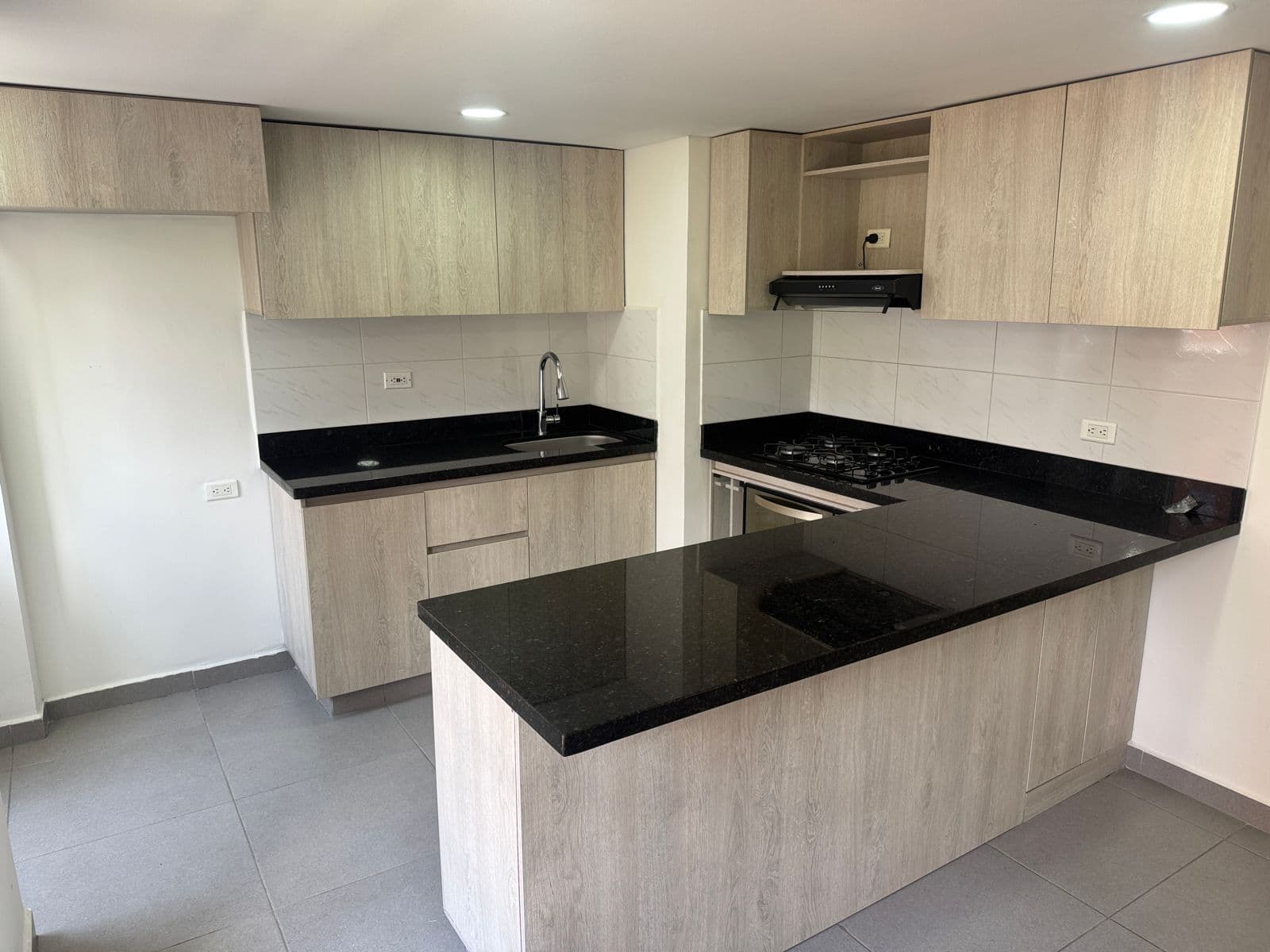 Apartamento en arriendo en Sabaneta — foto 4 de 19