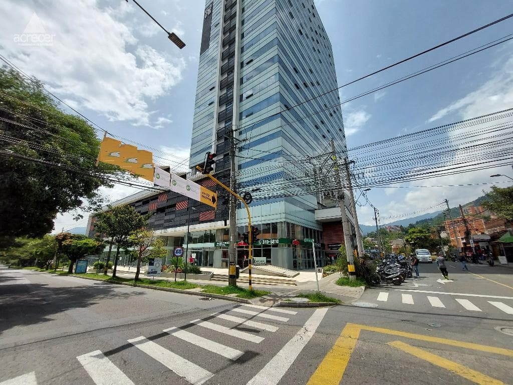 Local en arriendo en Envigado — foto 1 de 14