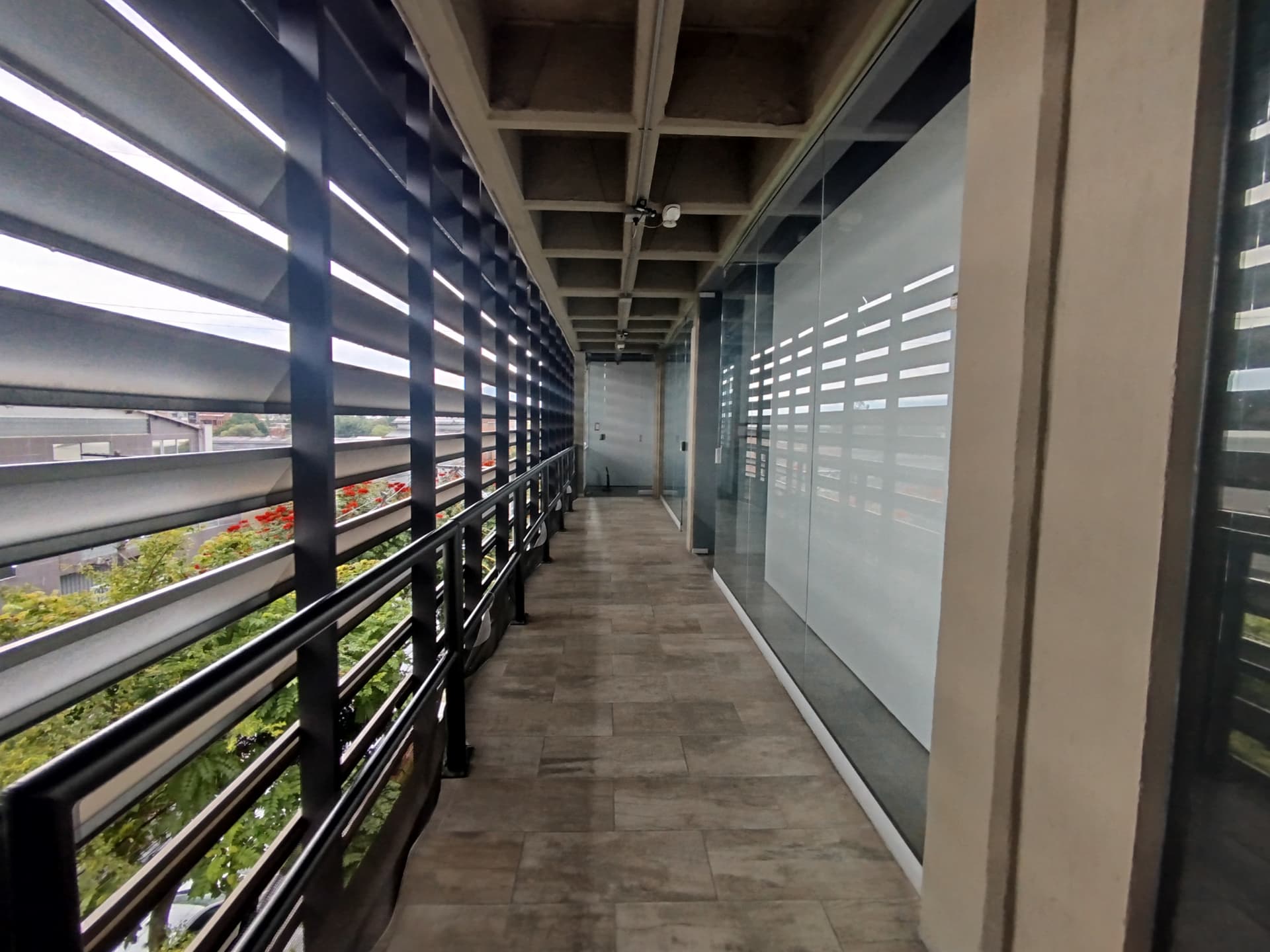 Oficina en arriendo en Simón Bolívar, Itagui — foto 1 de 18
