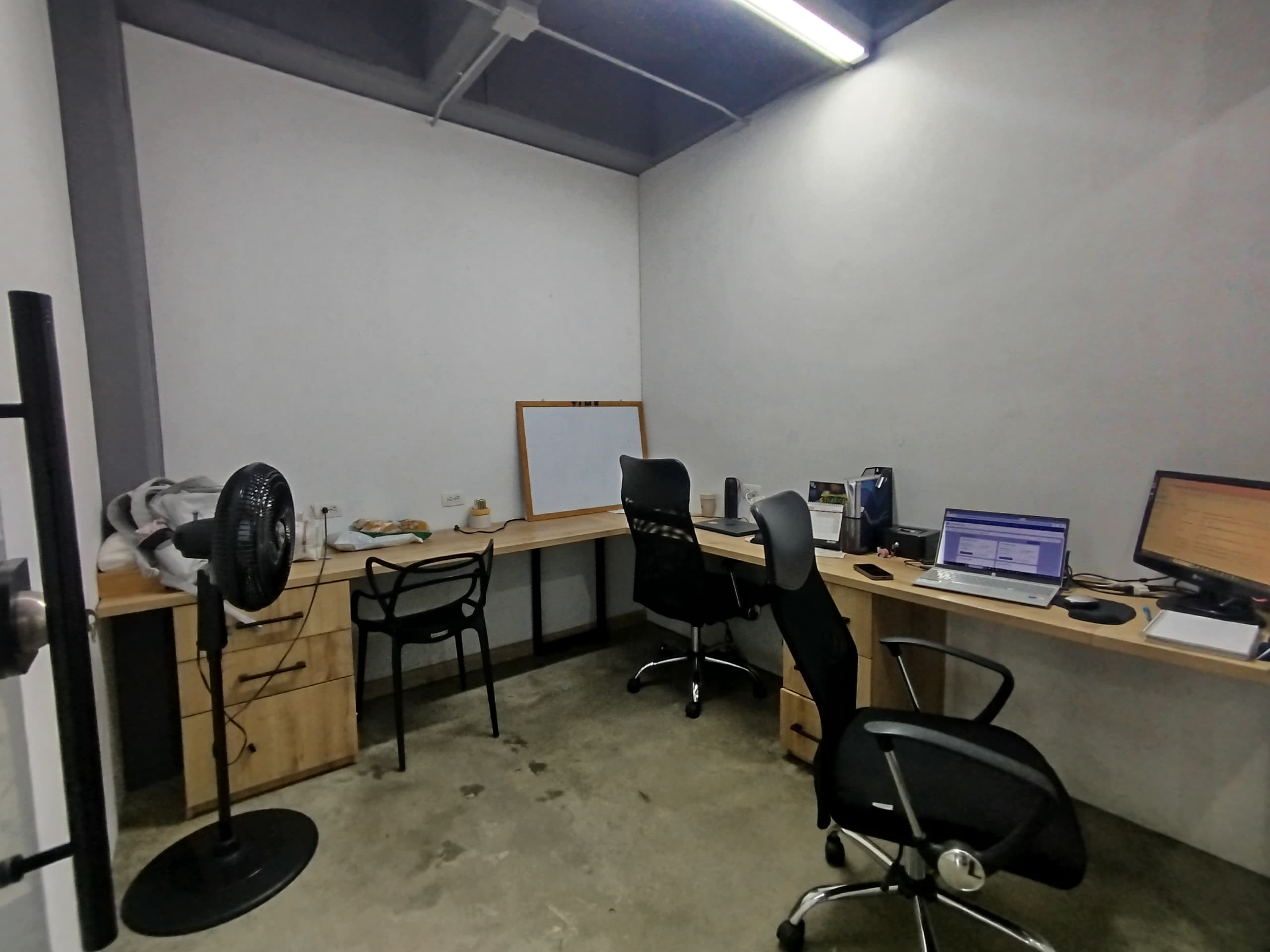 Oficina en arriendo en Simón Bolívar, Itagui — foto 3 de 18