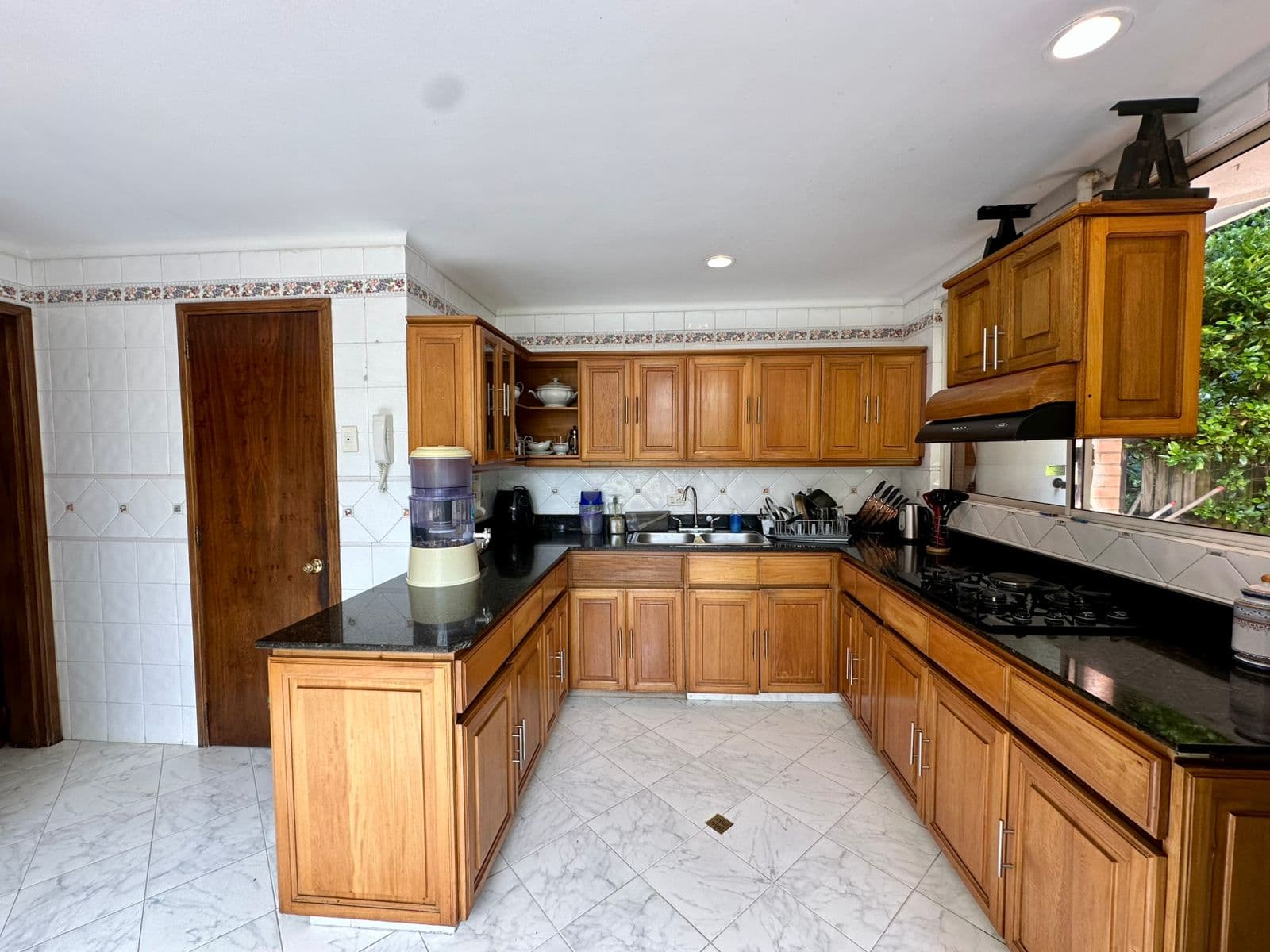 Casa Vivienda en arriendo en La Concha, Poblado, Medellín — foto 4 de 20
