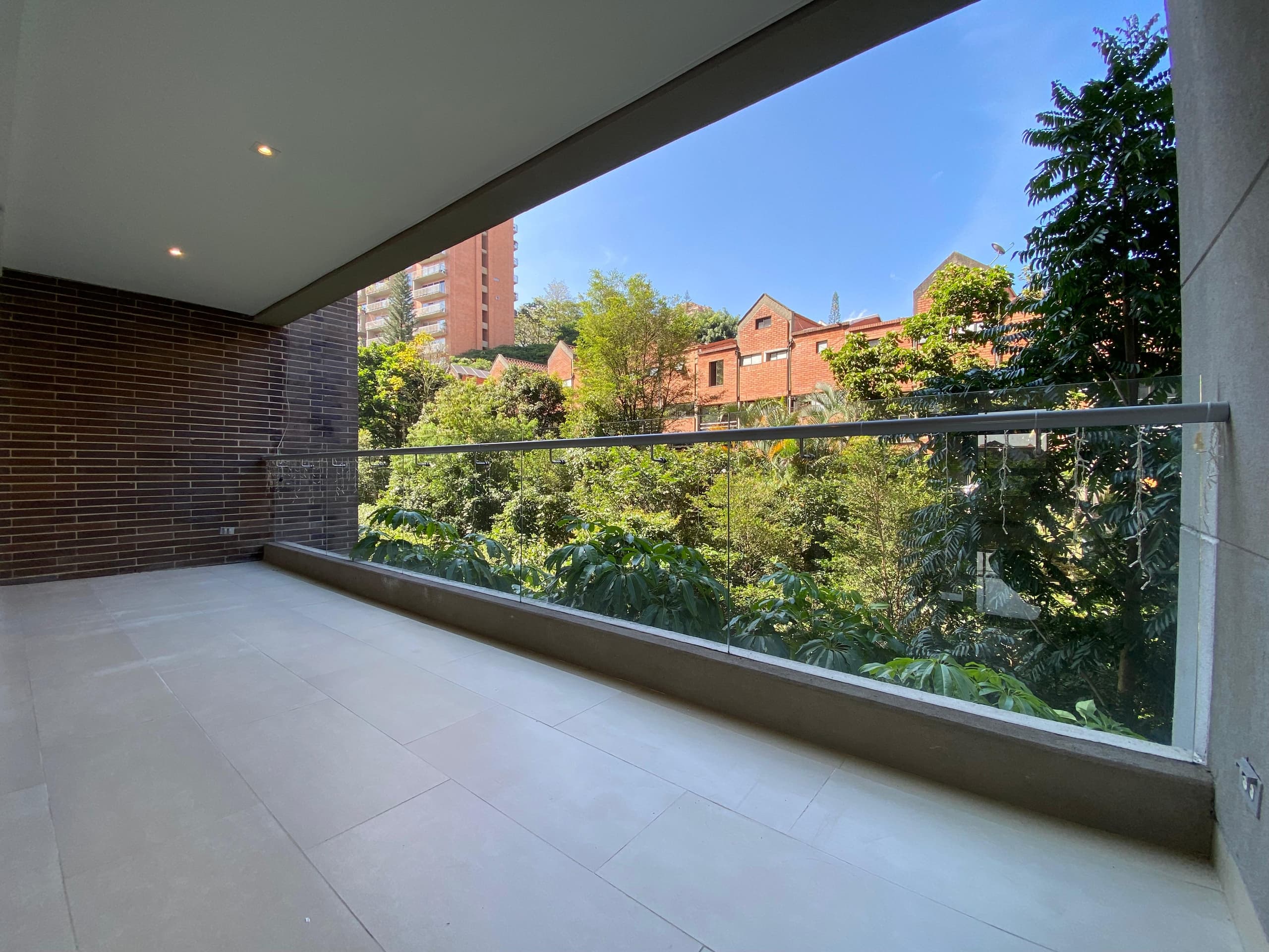 Apartamento en arriendo en La Calera, Poblado, Medellín — foto 3 de 20