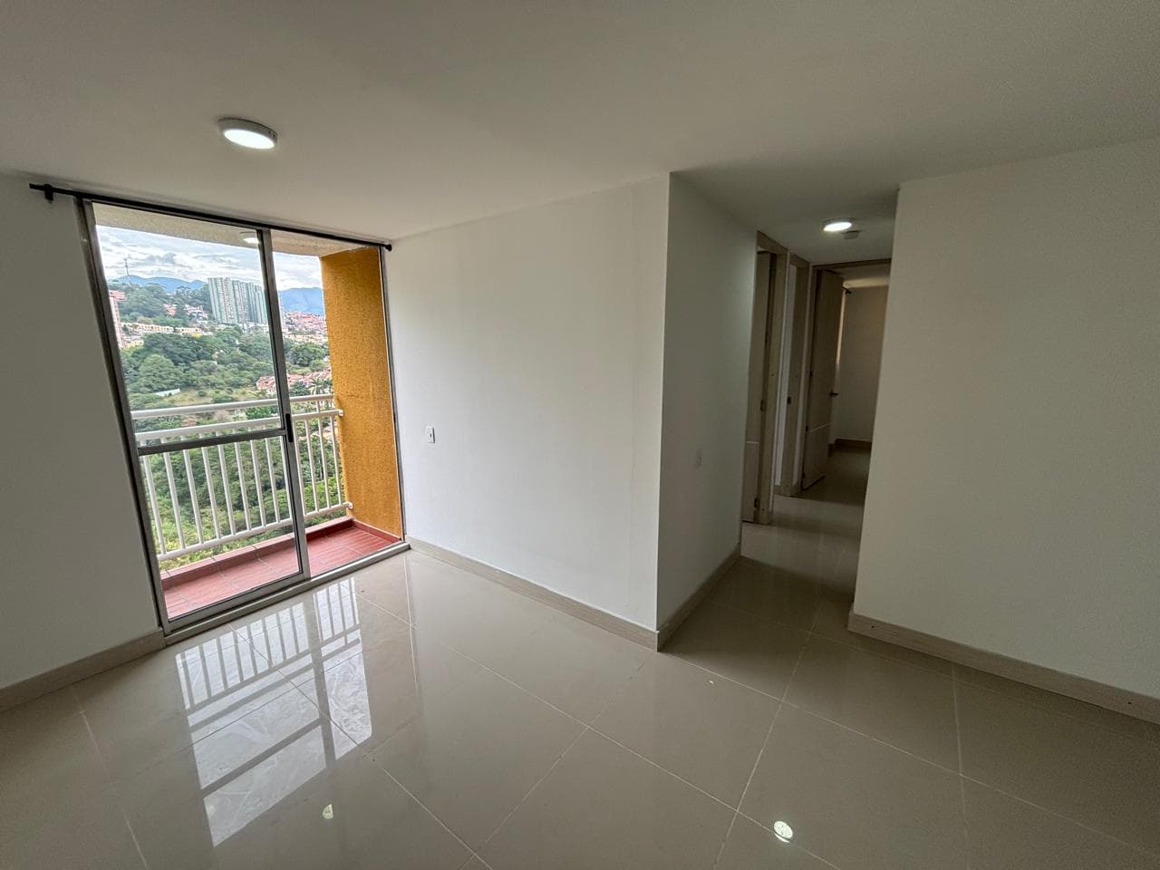Apartamento en arriendo en San Antonio De Prado, Medellín — foto 2 de 14
