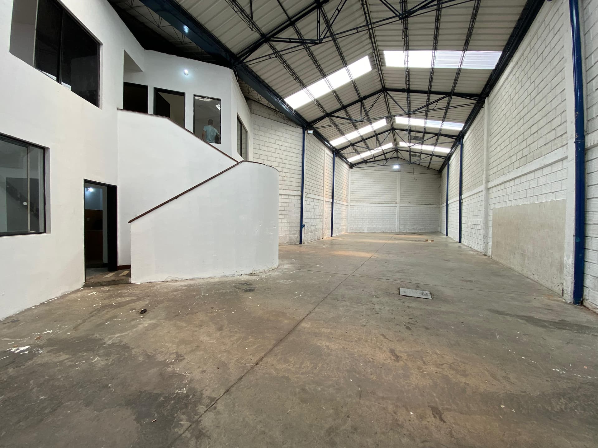 Bodega en arriendo en Itagui — foto 1 de 20