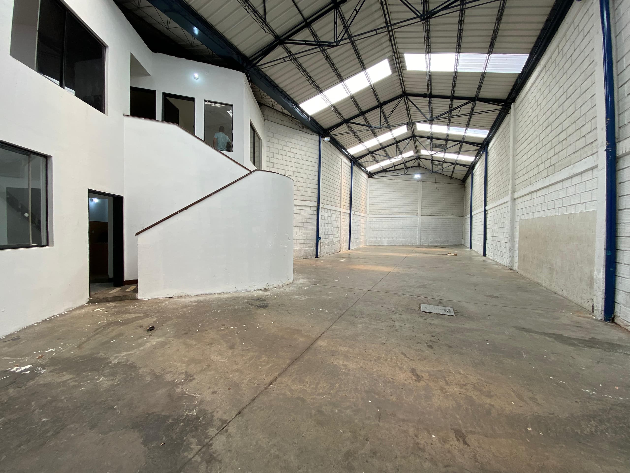 Bodega en arriendo en Itagui — foto 1 de 20