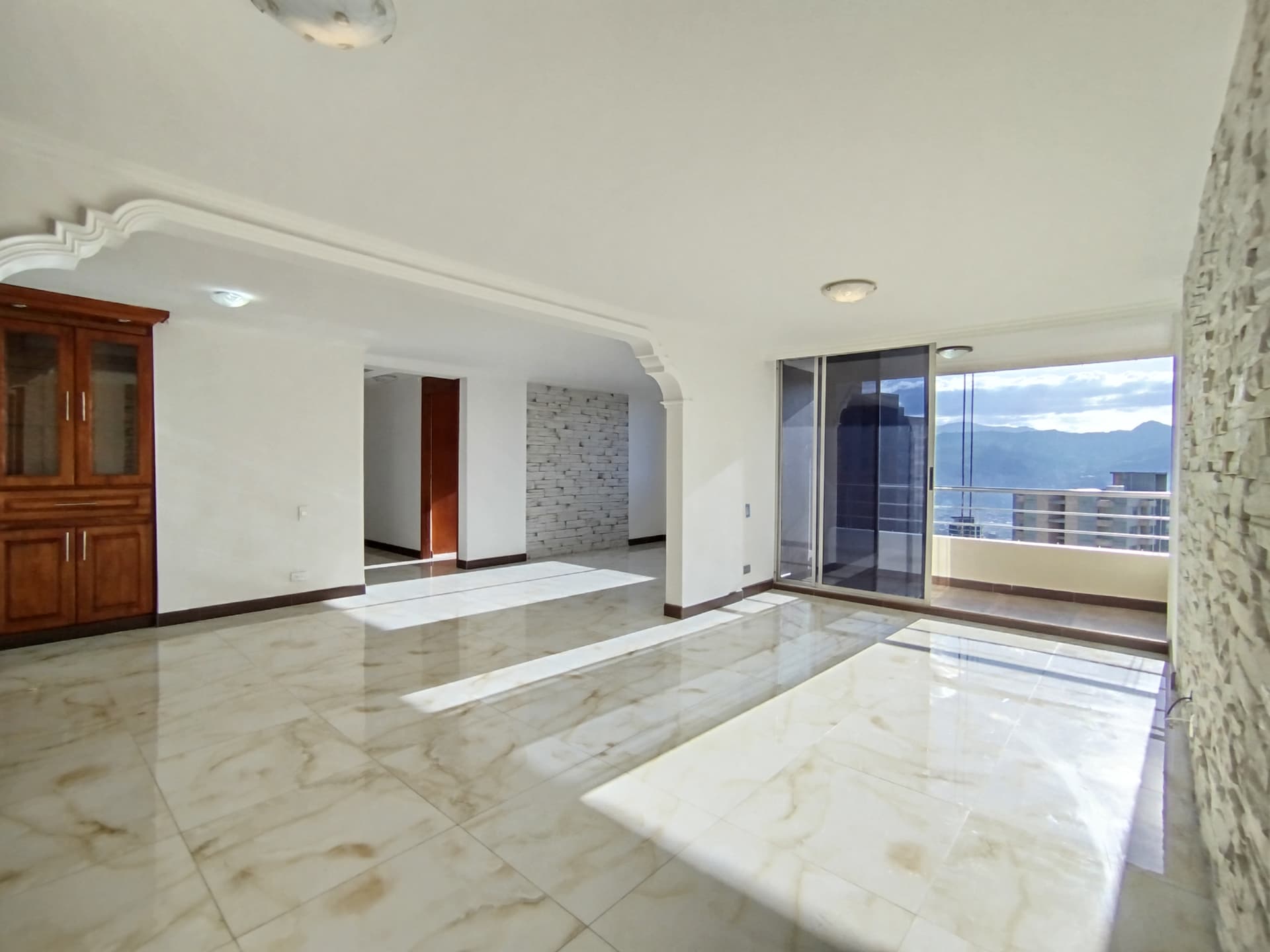 Apartamento en arriendo en Las Palmas M, Poblado, Medellín — foto 1 de 20