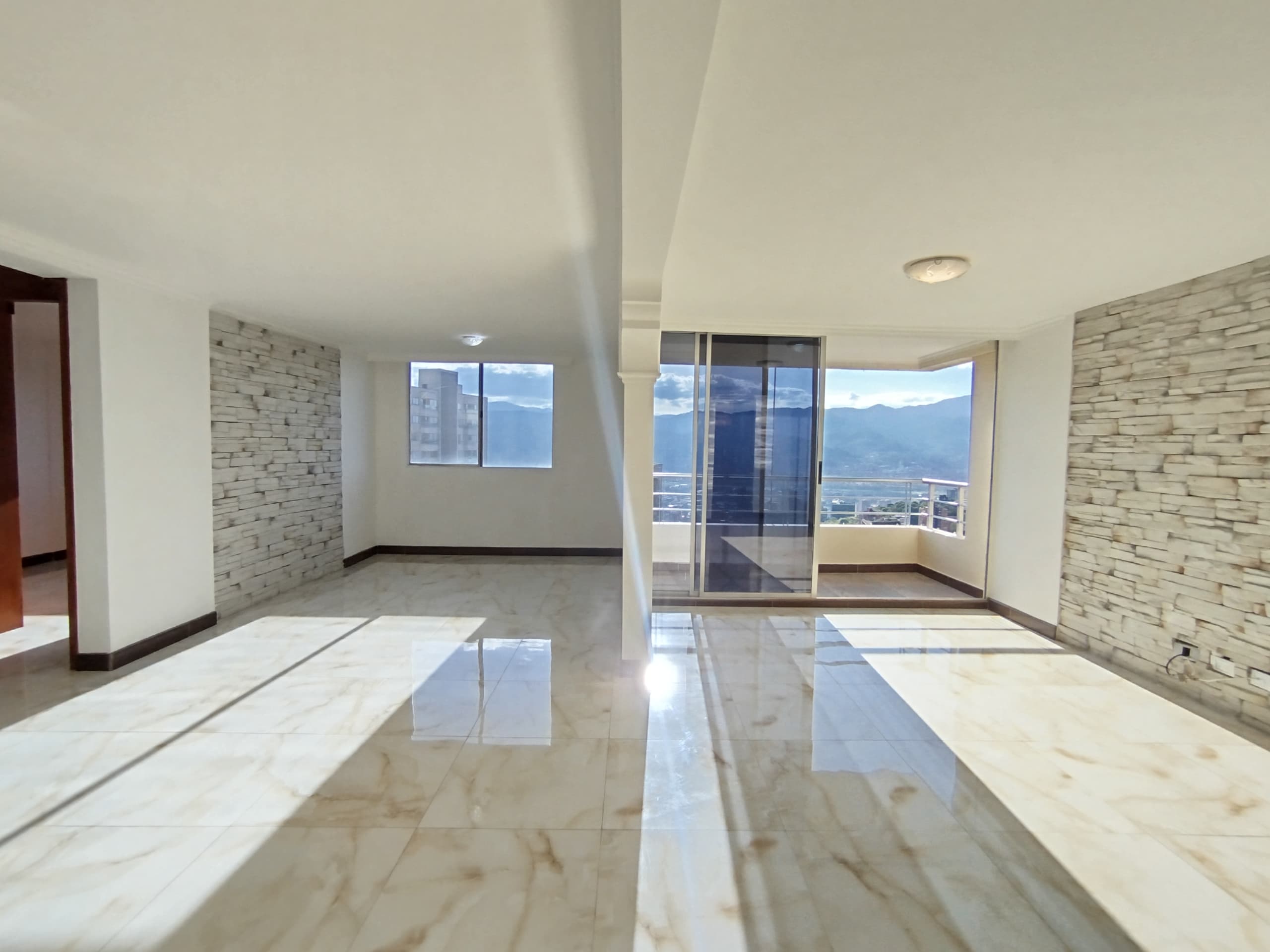 Apartamento en arriendo en Las Palmas M, Poblado, Medellín — foto 2 de 20