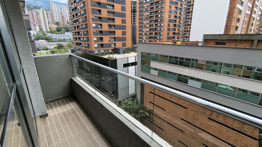 Apartamento en arriendo en Ciudad del Rio, Medellín — foto 5 de 17