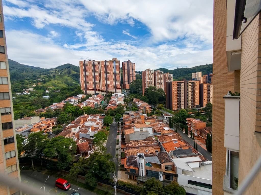 Apartamento en arriendo en Sabaneta — foto 1 de 19