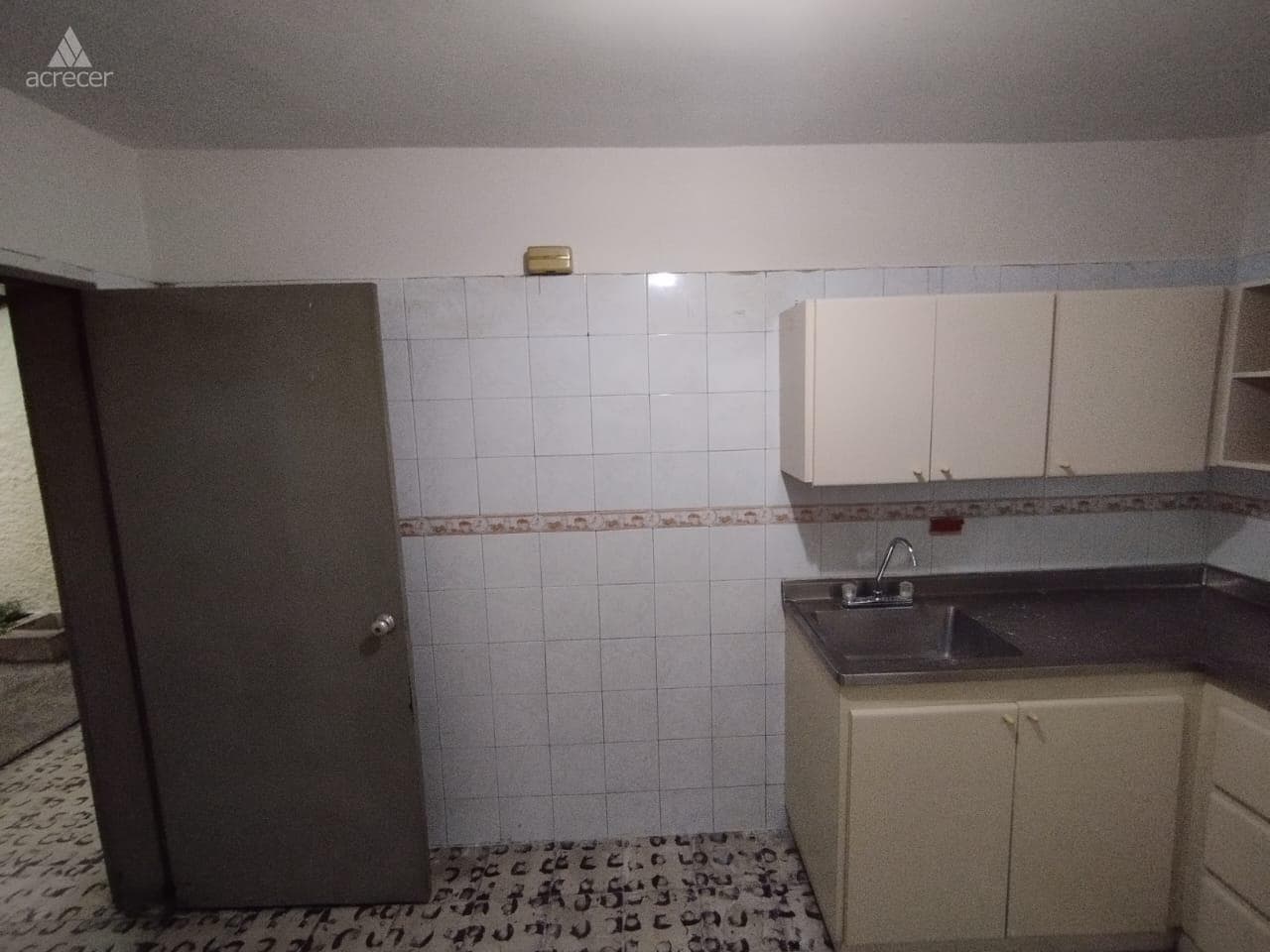 Casa Vivienda en arriendo en Santa Monica, Laureles, Medellín — foto 5 de 15