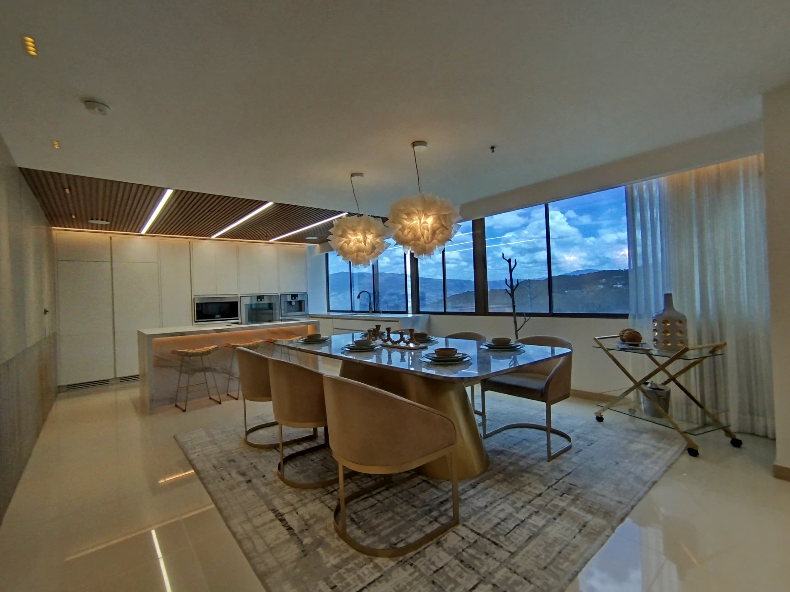 Apartamento en arriendo en La Cola del Zorro, Poblado, Medellín — foto 2 de 20