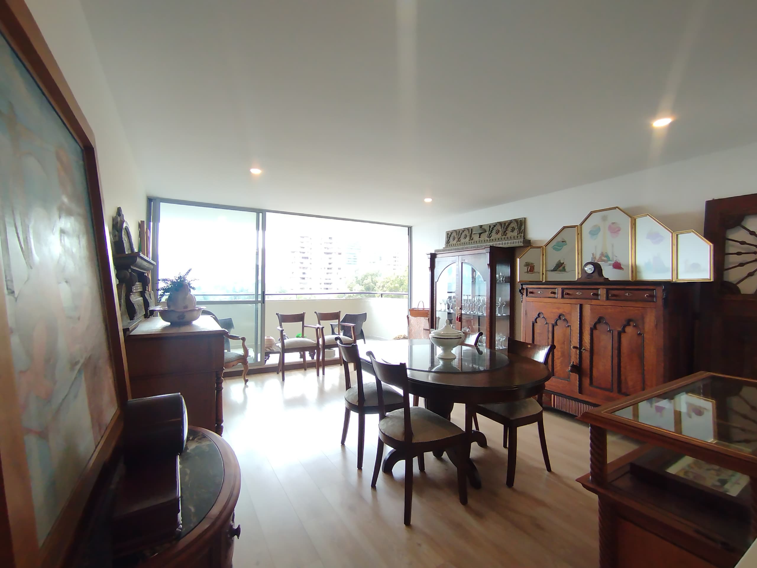 Apartamento en arriendo en Los Gonzalez, Poblado, Medellín — foto 4 de 19