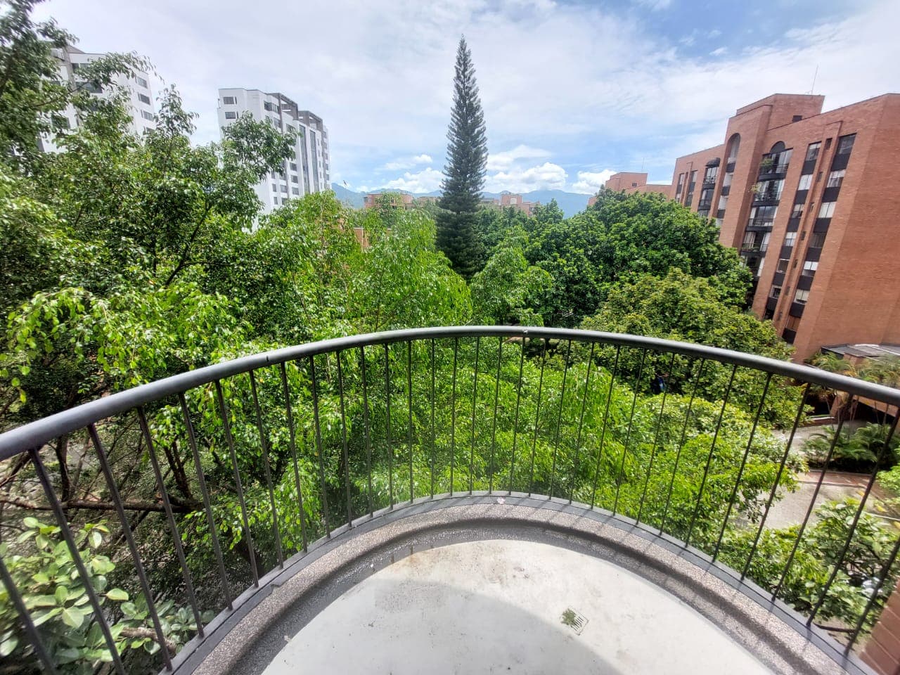 Apartamento en arriendo en Milla De Oro, Poblado, Medellín — foto 3 de 20