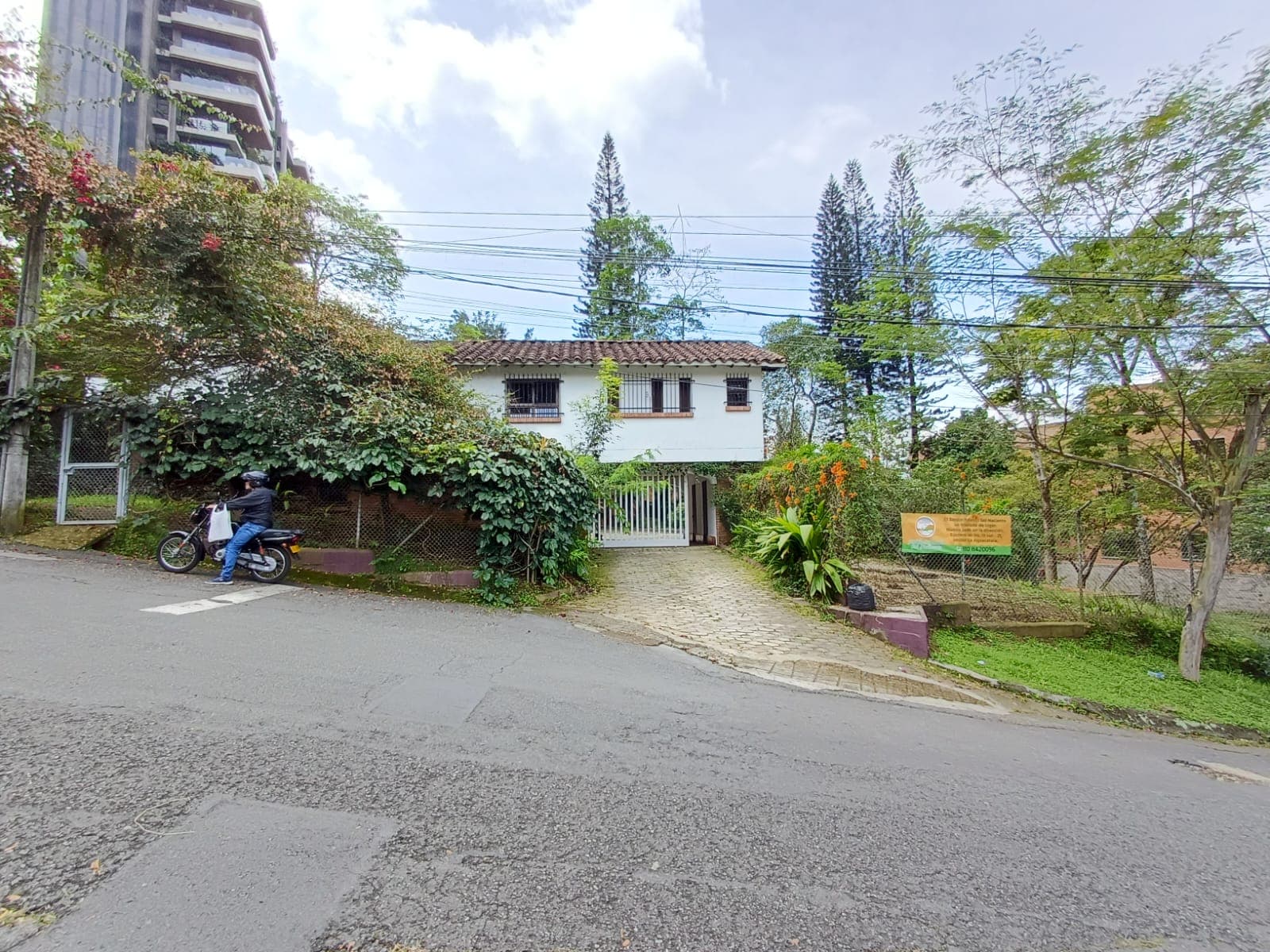 Casa Comercial en arriendo en Las Lomas, Poblado, Medellín — foto 3 de 20