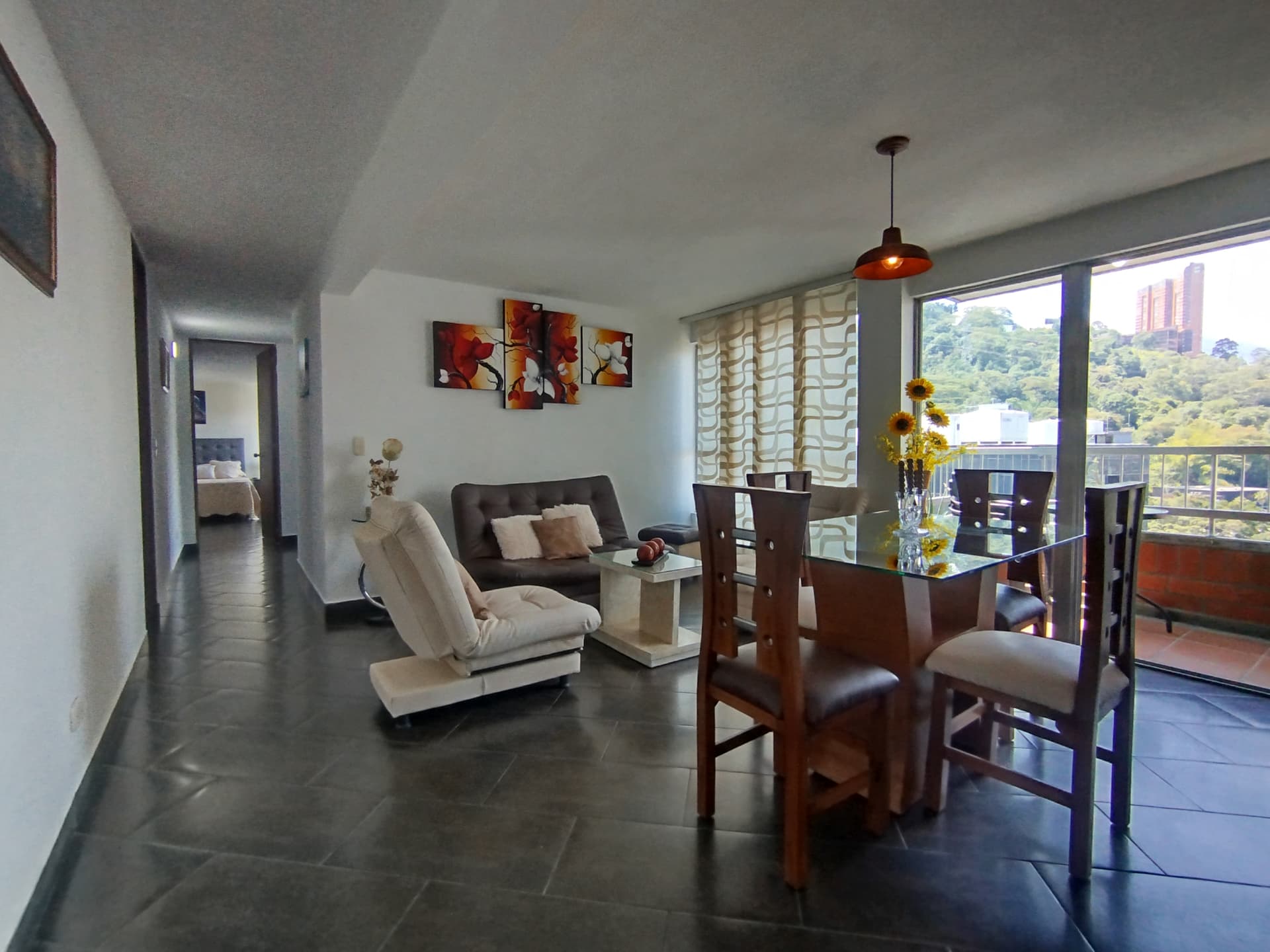Apartamento en arriendo en San Julian, Poblado, Medellín — foto 1 de 20