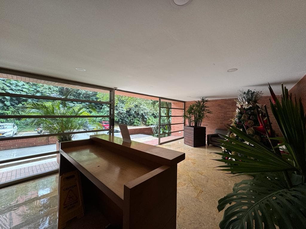 Apartamento en arriendo en Transversal Superior, Poblado, Medellín — foto 1 de 20