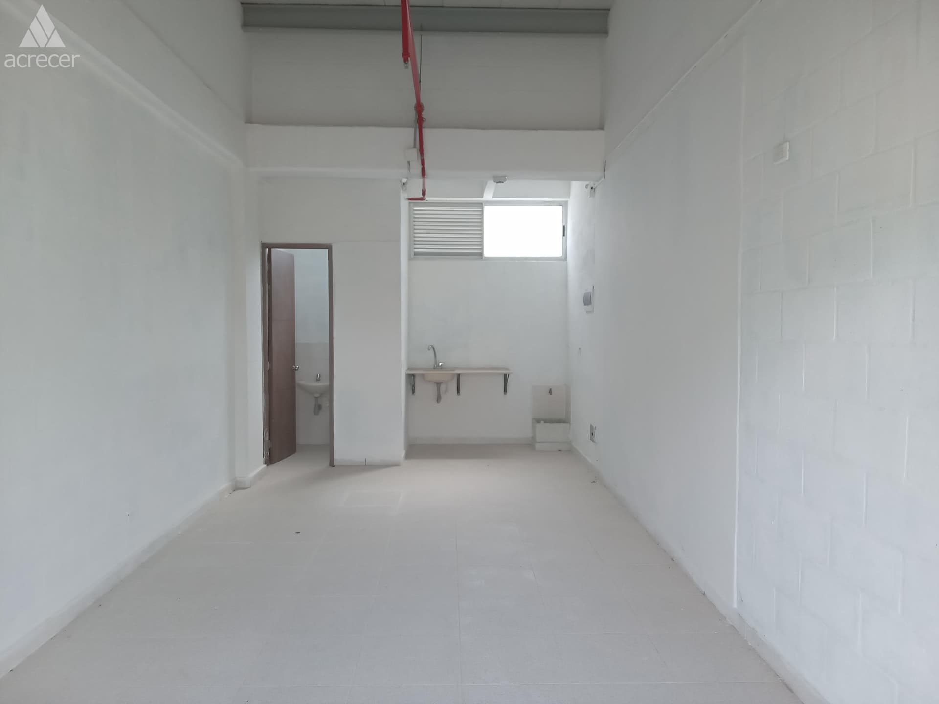 Local en arriendo en Caldas — foto 1 de 8