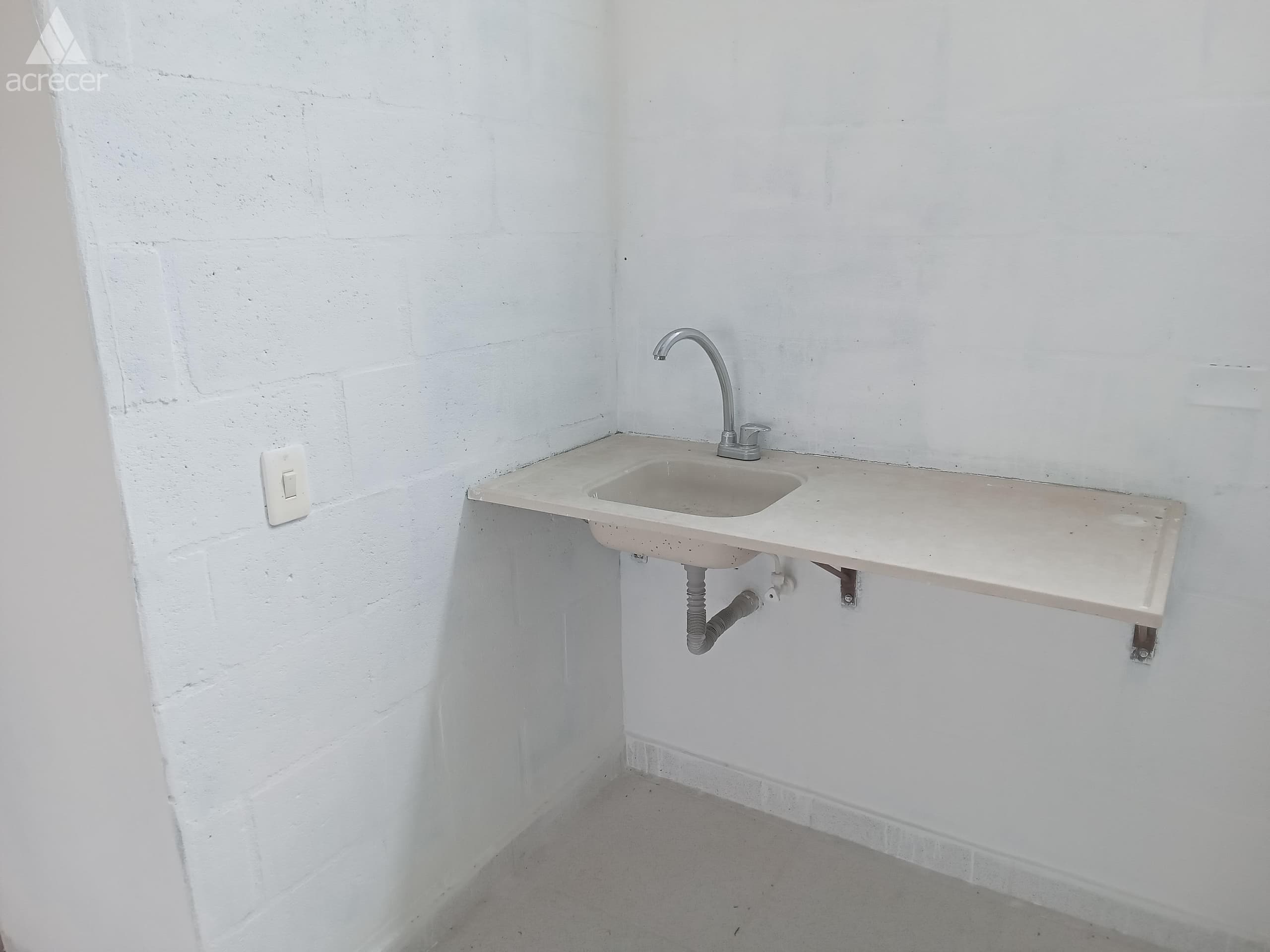 Local en arriendo en Caldas — foto 2 de 8