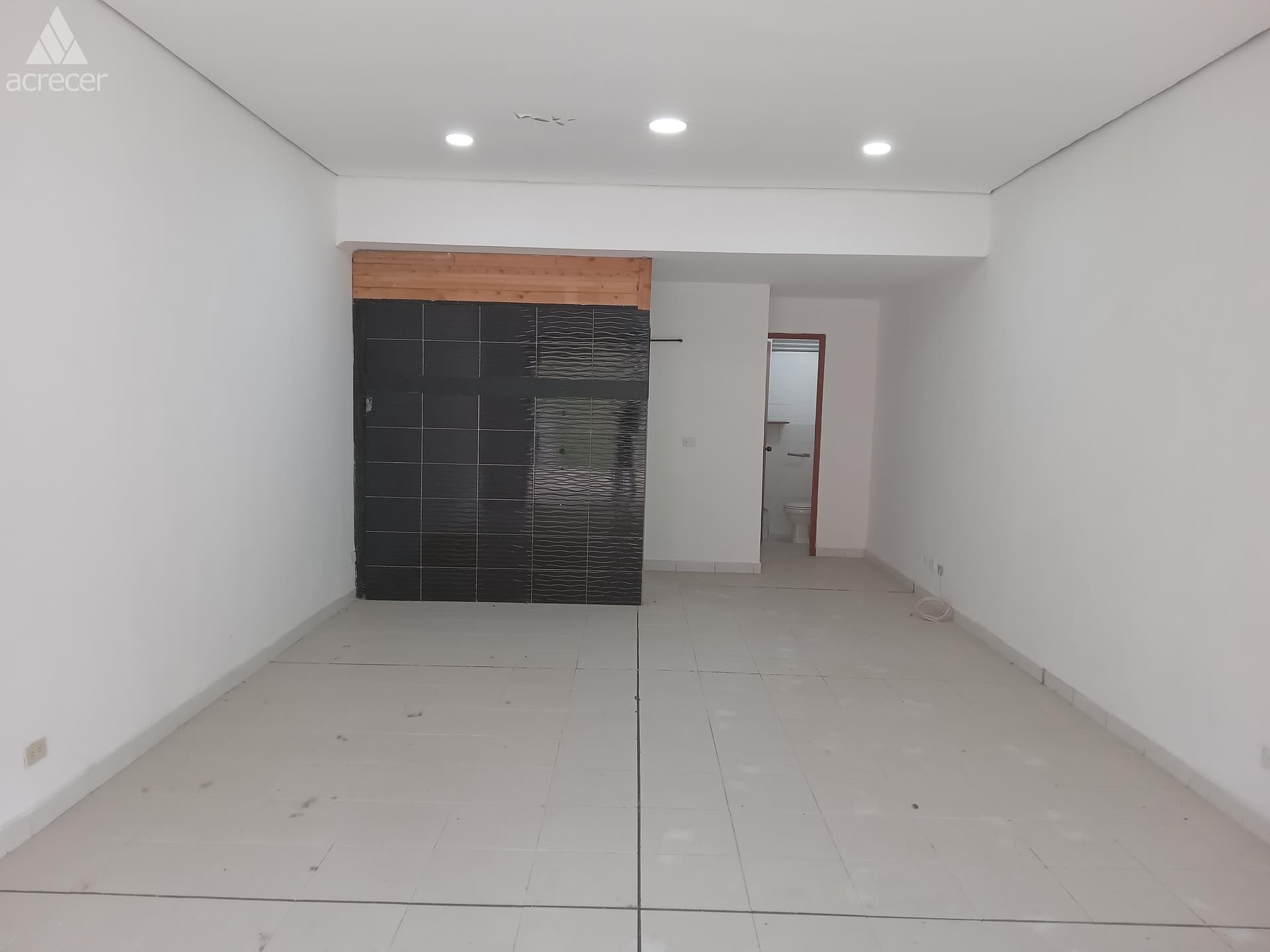Local en arriendo en Caldas — foto 1 de 10