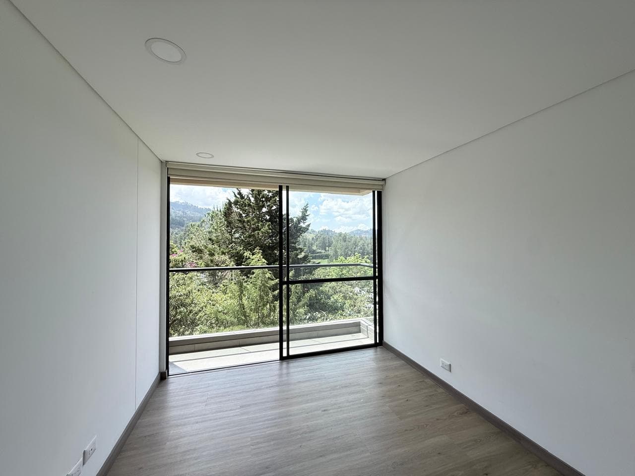 Apartamento en arriendo en Retiro — foto 4 de 16