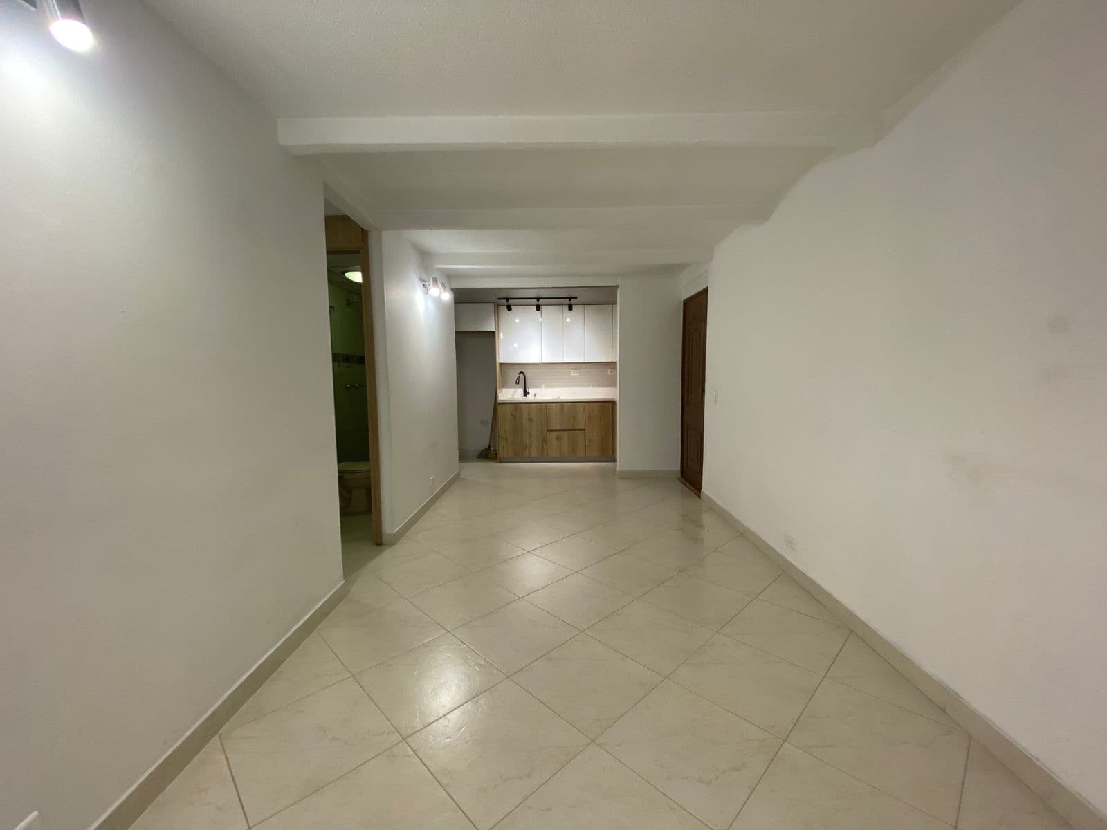 Apartamento en arriendo en Los Colores, Laureles, Medellín — foto 5 de 20