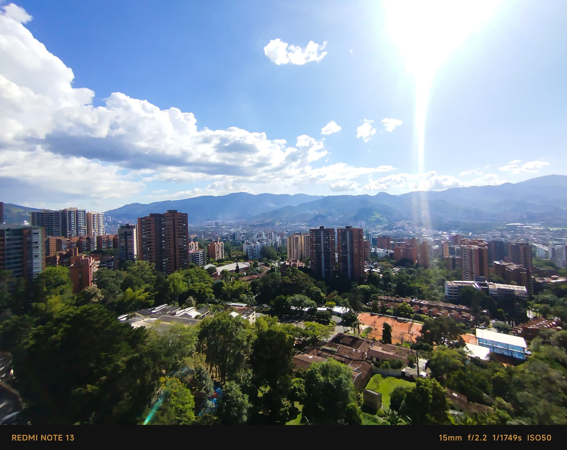 Apartaestudio en arriendo en Los Gonzalez, Poblado, Medellín — foto 1 de 15