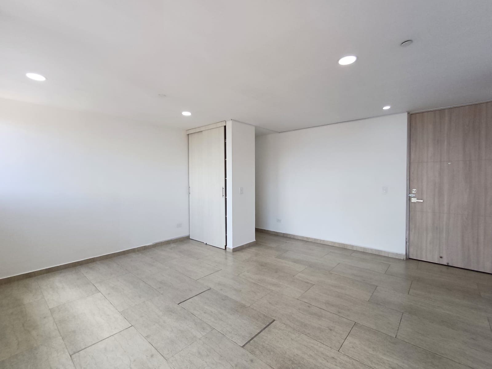 Apartamento en arriendo en Sabaneta — foto 3 de 18