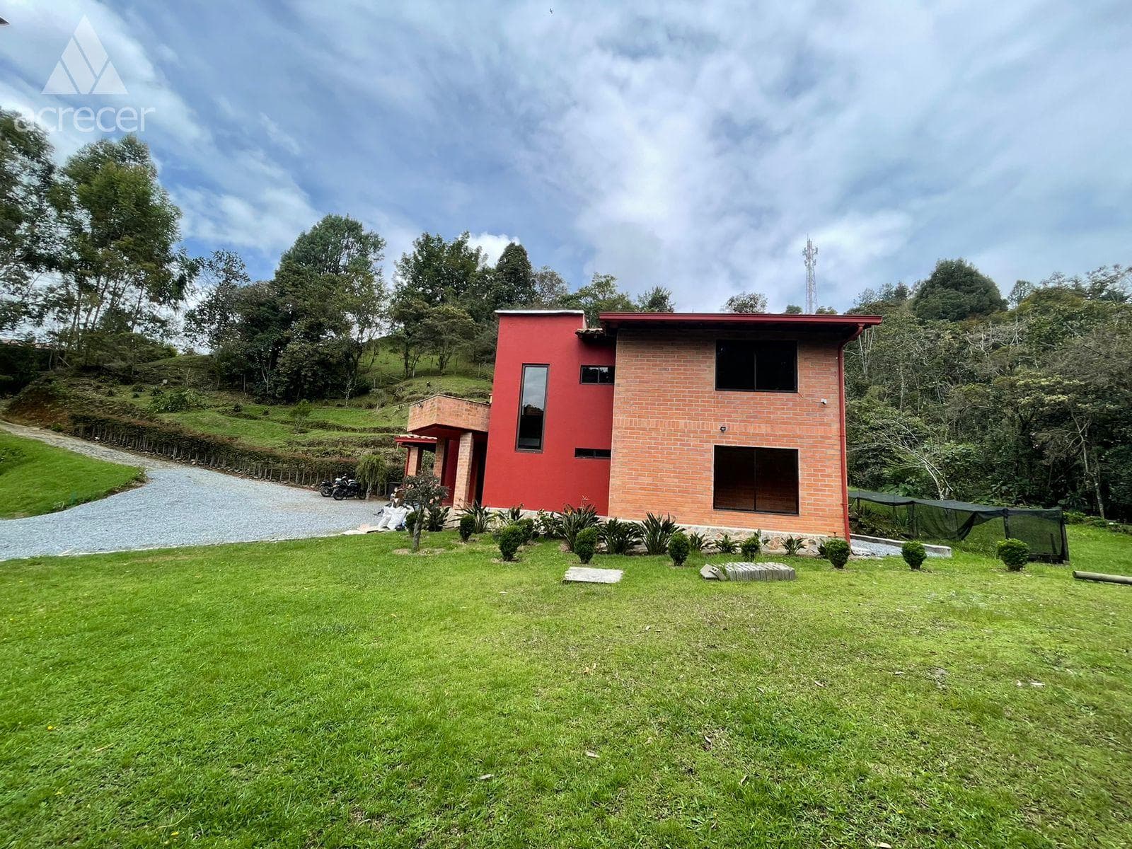 Casa Vivienda en arriendo en El Escobero, Envigado — foto 1 de 20