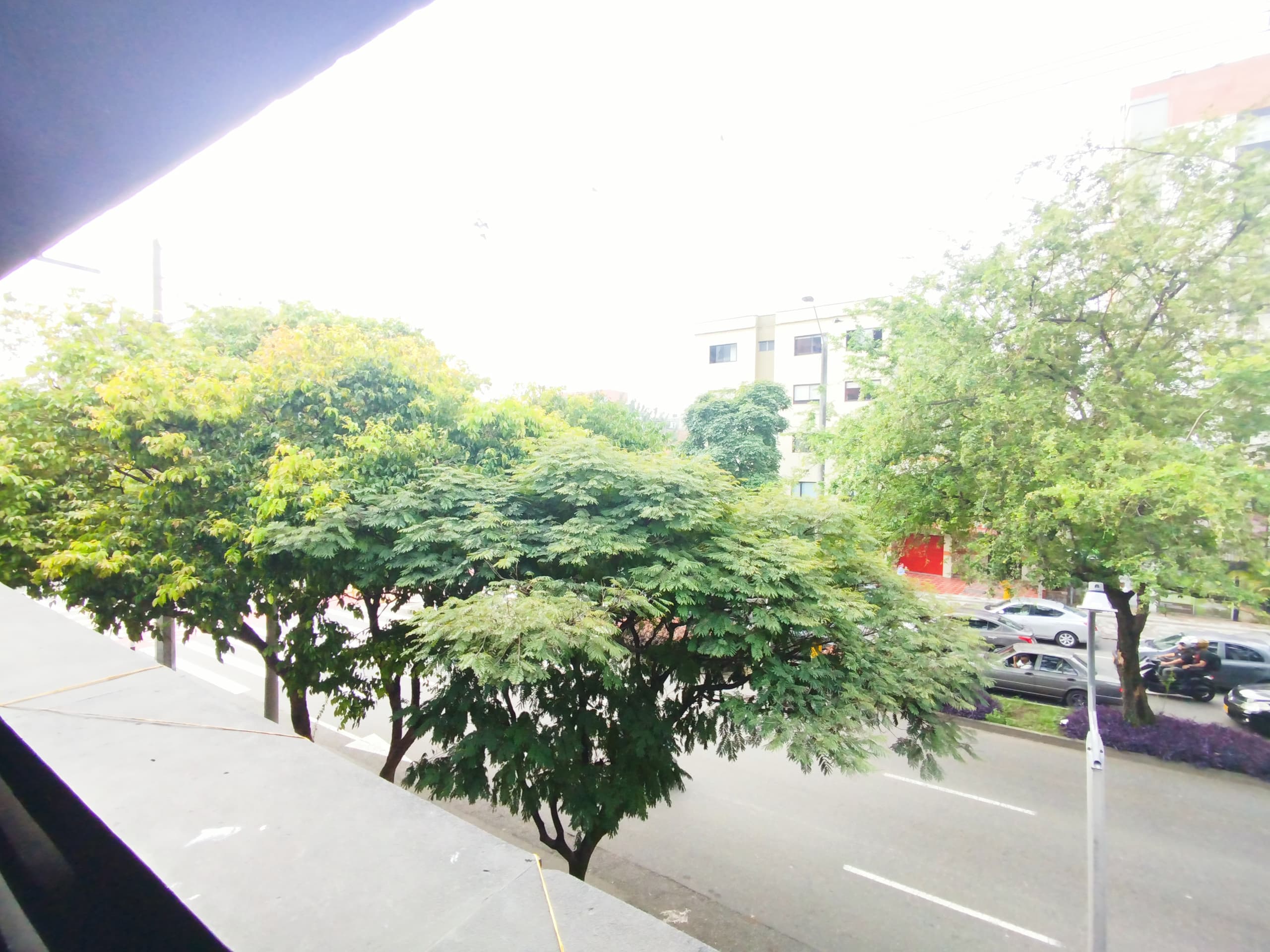 Casa Comercial en arriendo en Laureles, Medellín — foto 1 de 20