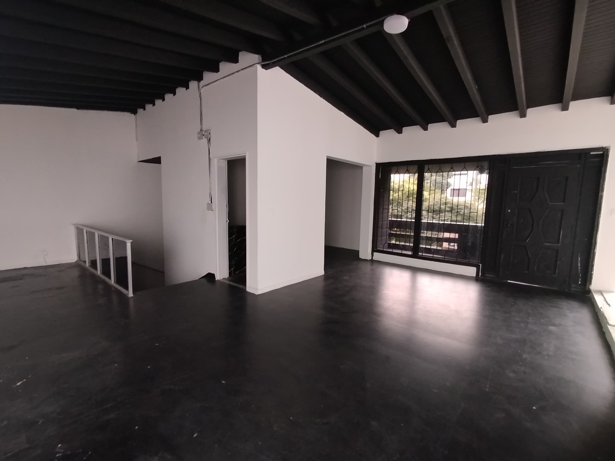 Casa Comercial en arriendo en Laureles, Medellín — foto 4 de 20