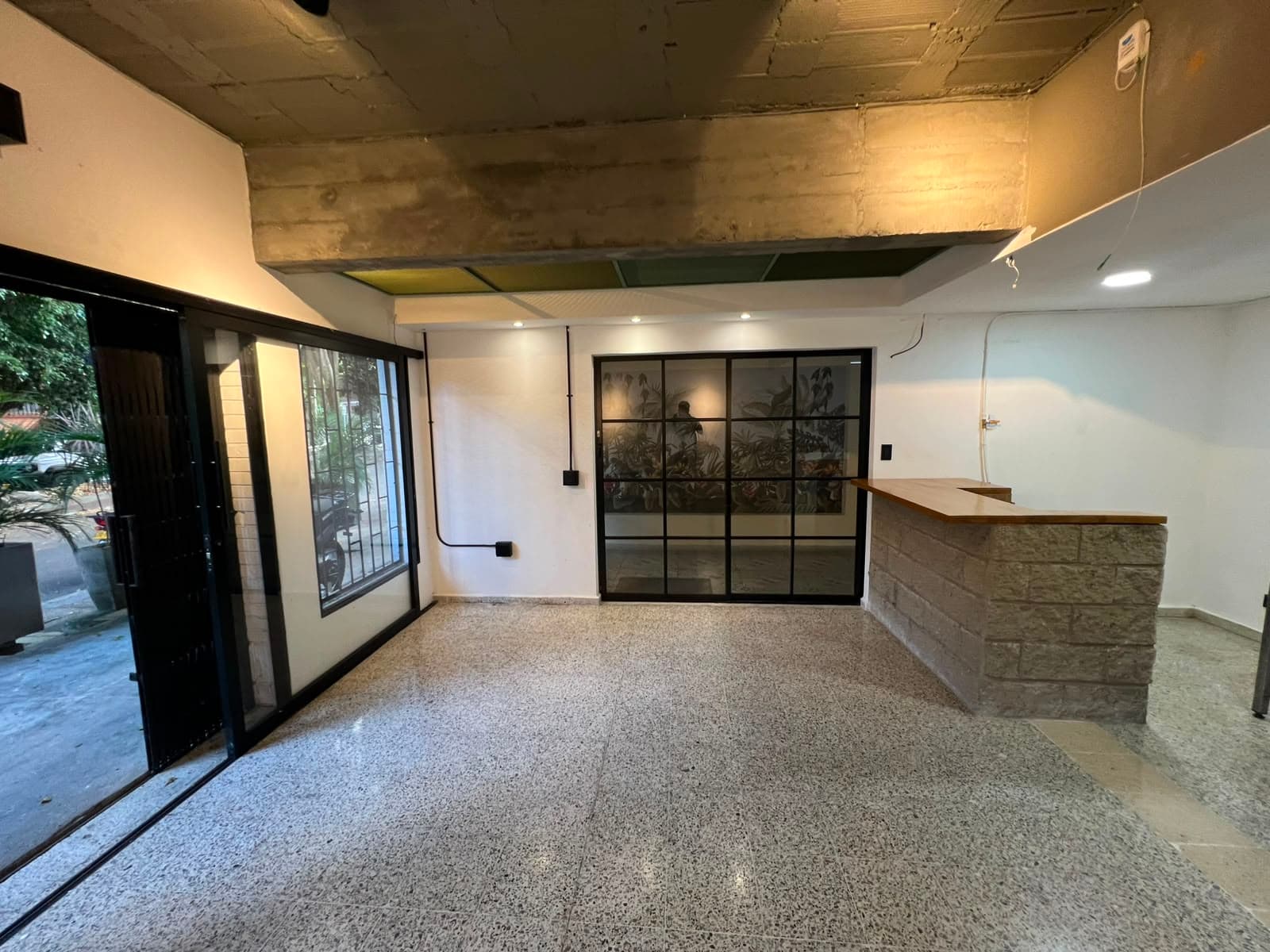 Local en arriendo en Laureles, Medellín — foto 2 de 13