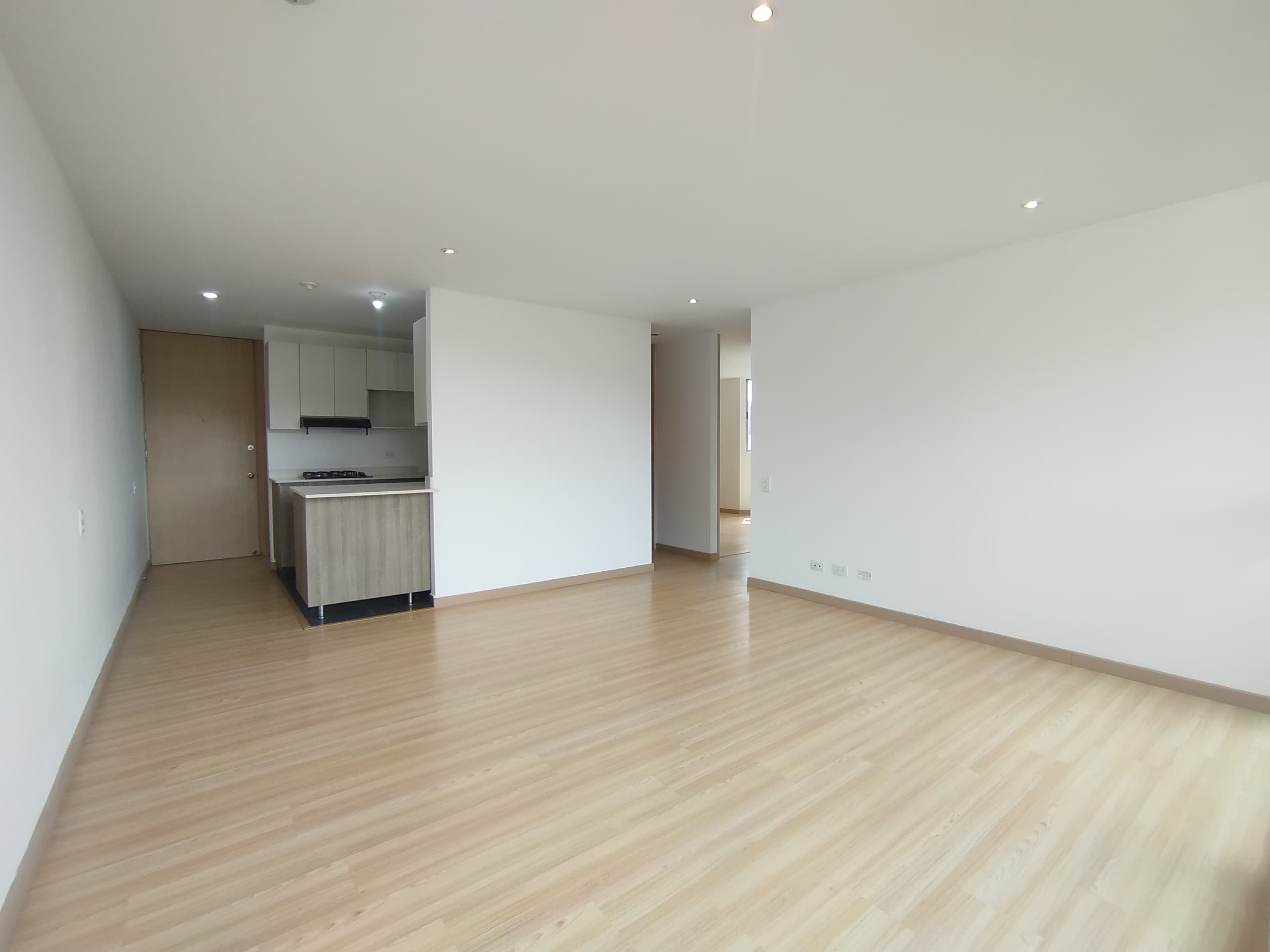 Apartamento en arriendo en Los Gonzalez, Poblado, Medellín — foto 3 de 20