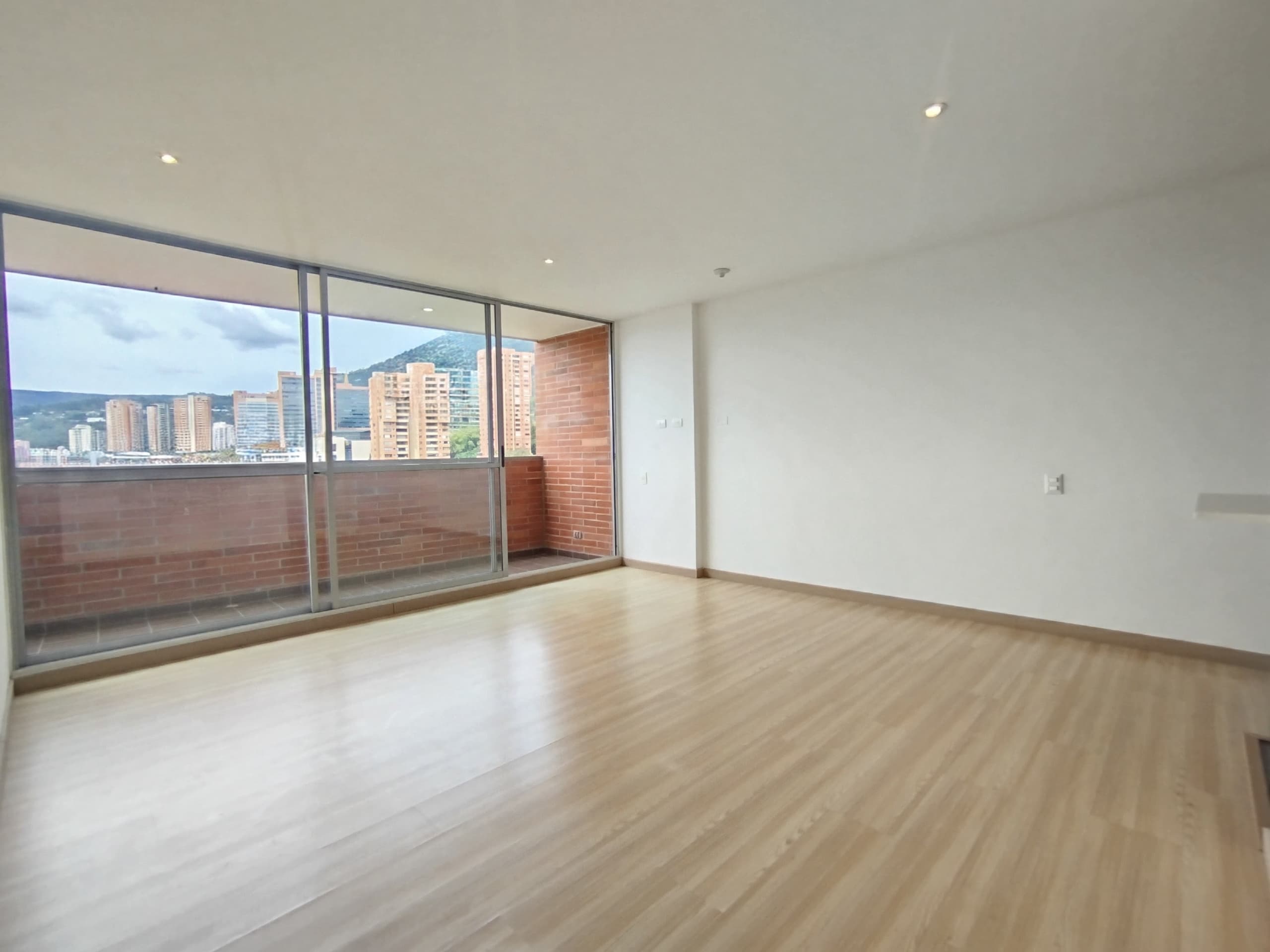 Apartamento en arriendo en Los Gonzalez, Poblado, Medellín — foto 4 de 20