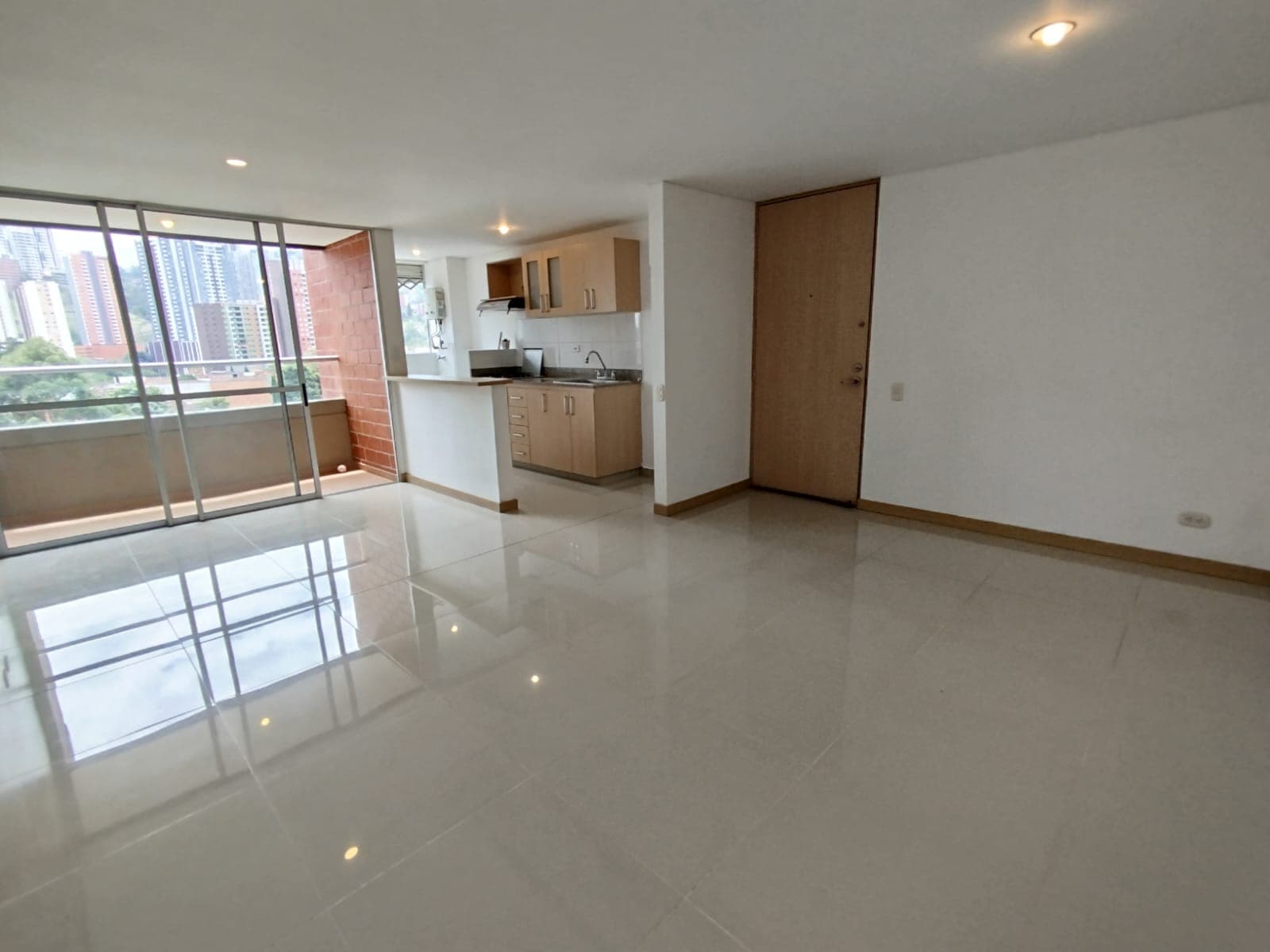 Apartamento en arriendo en Sabaneta — foto 2 de 20