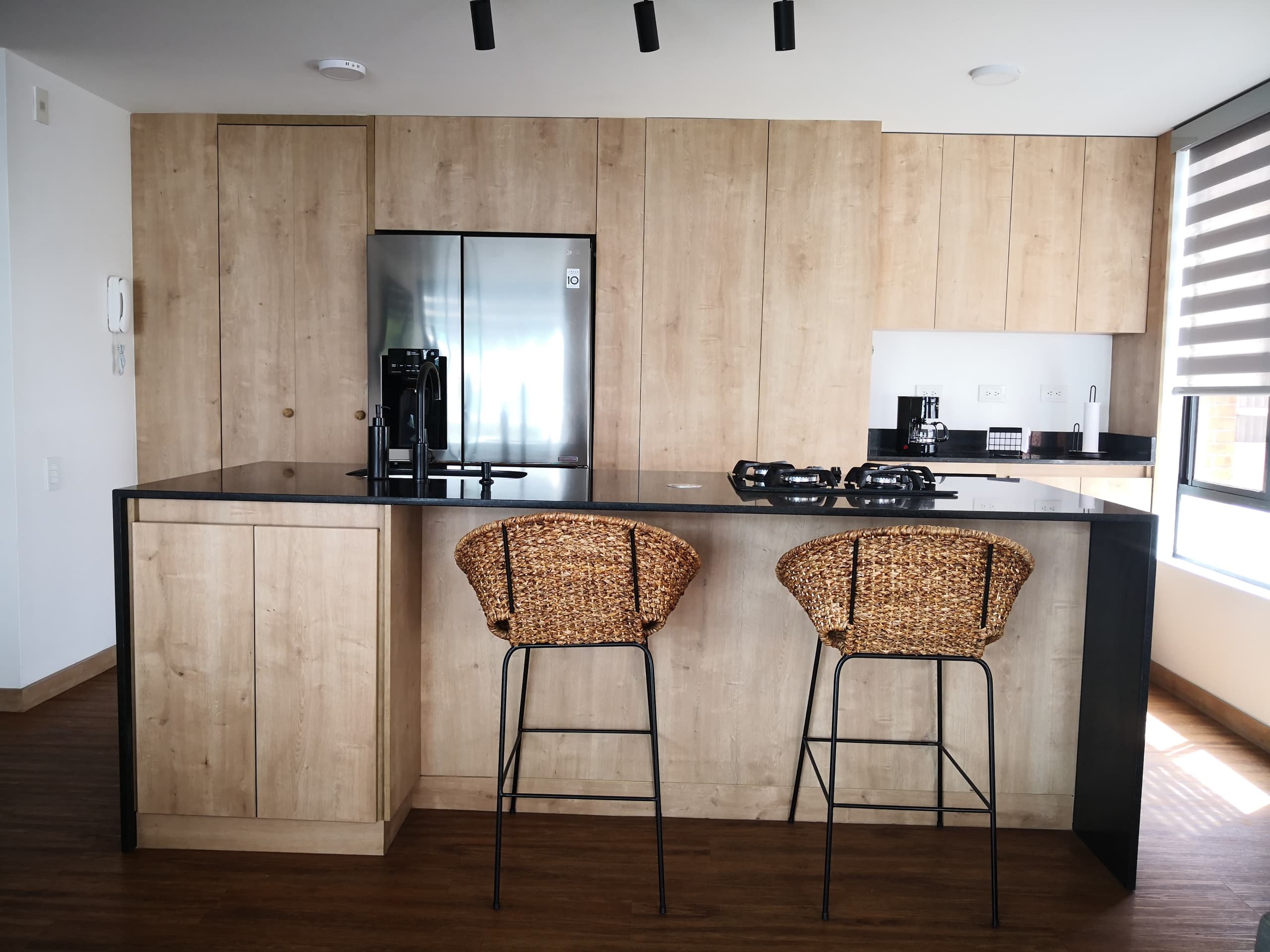 Apartamento en arriendo en Milla De Oro, Poblado, Medellín — foto 1 de 20