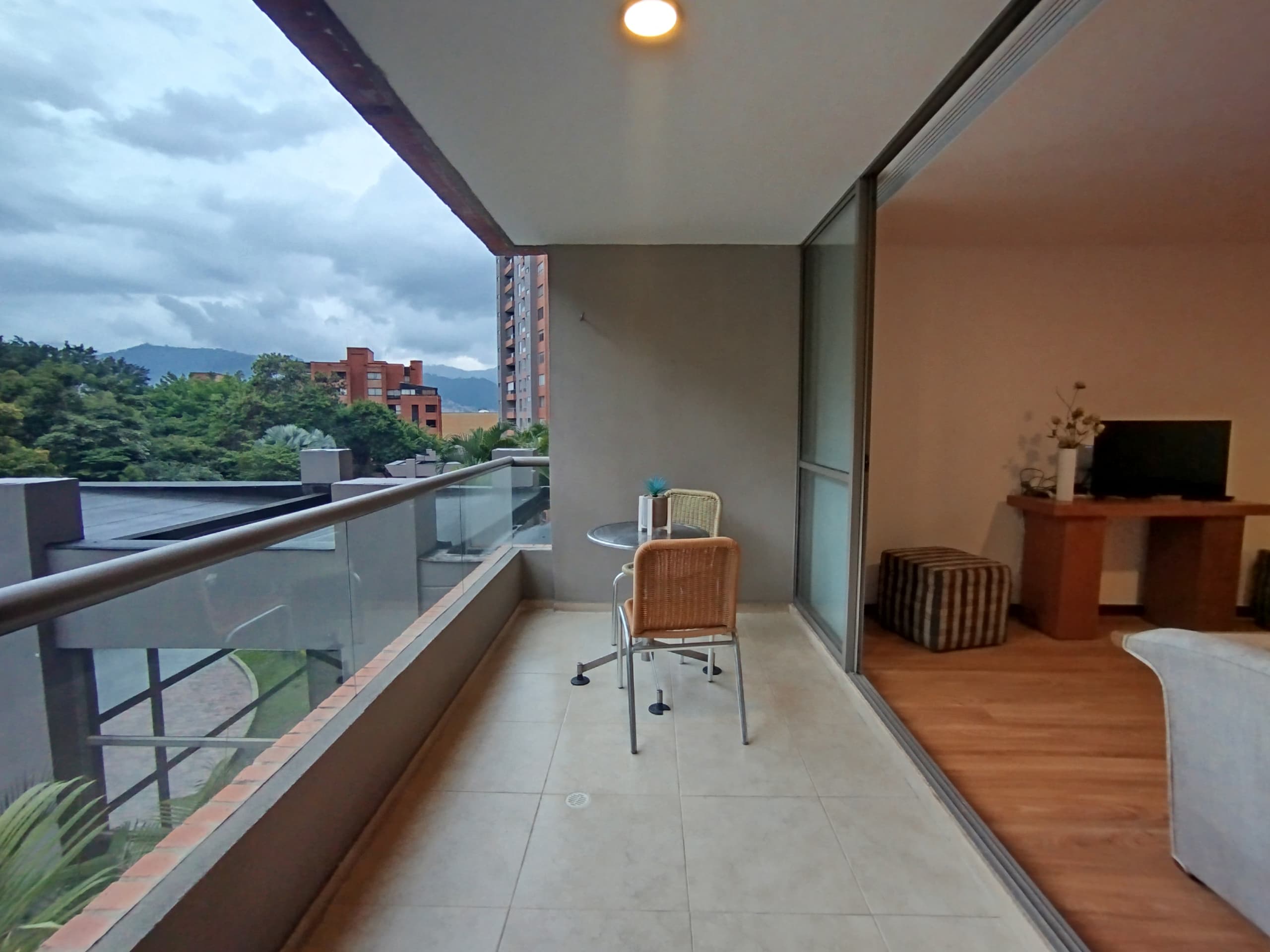 Apartamento en arriendo en Los Balsos, Poblado, Medellín — foto 5 de 20