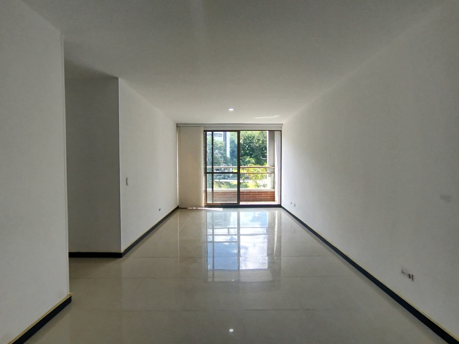 Apartamento en arriendo en Los Gonzalez, Poblado, Medellín — foto 1 de 20