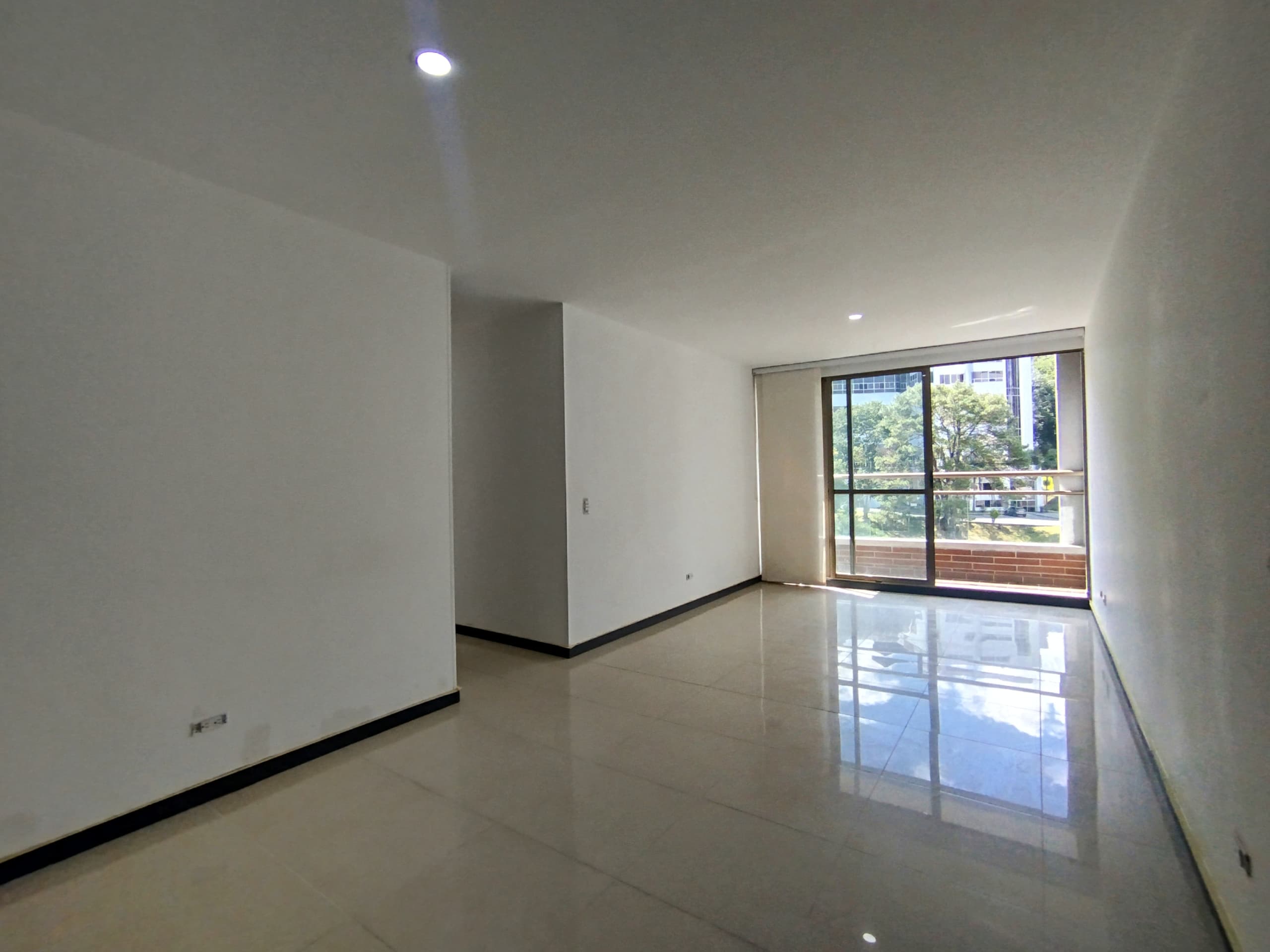 Apartamento en arriendo en Los Gonzalez, Poblado, Medellín — foto 2 de 20