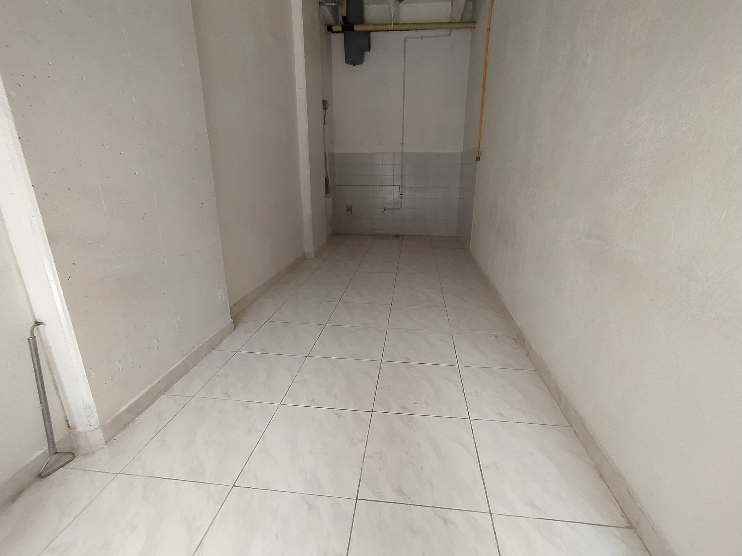 Local en arriendo en Buenos Aires, Centro, Medellín — foto 1 de 17
