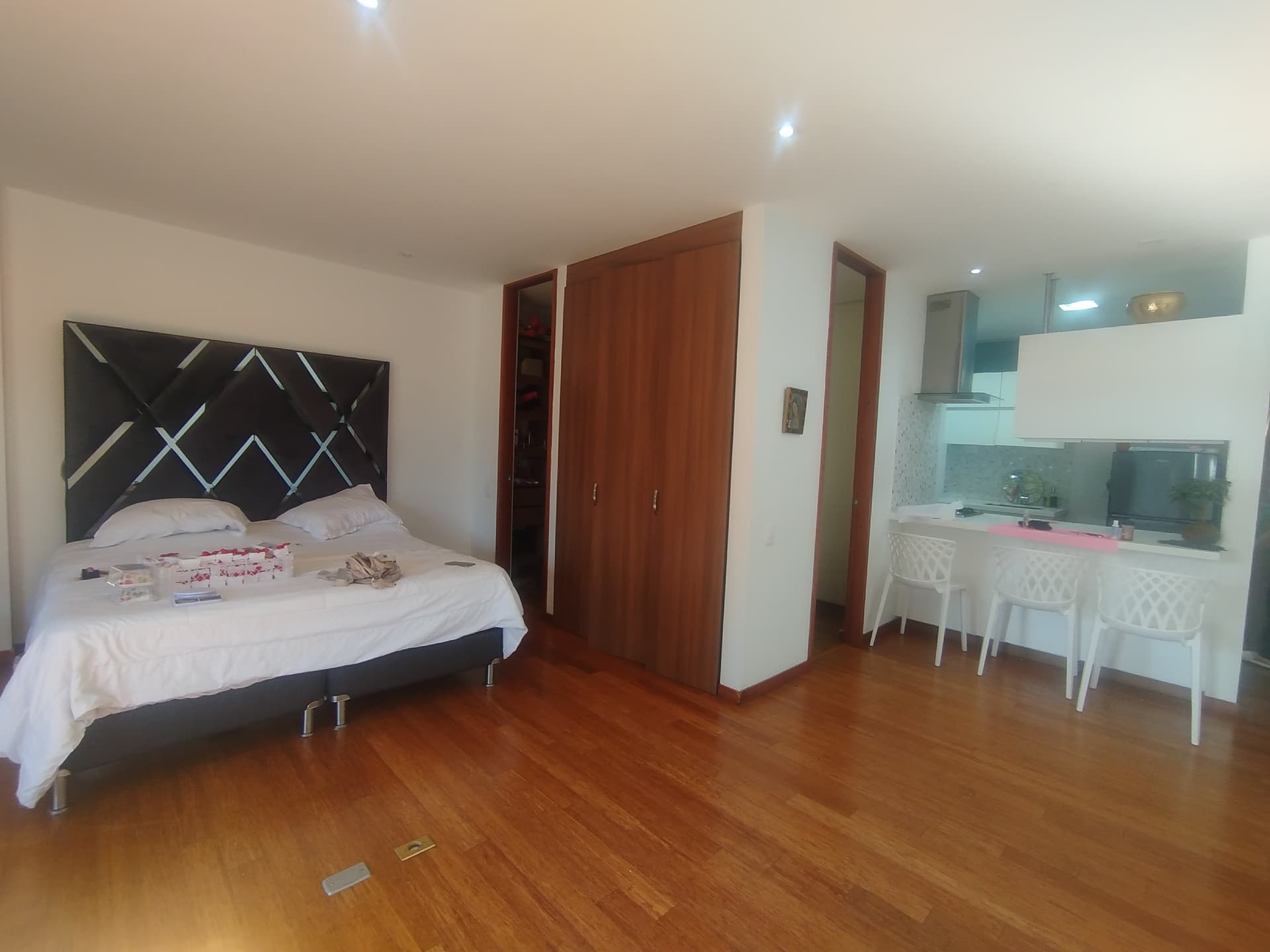 Apartamento en arriendo en El Tesoro, Poblado, Medellín — foto 1 de 15