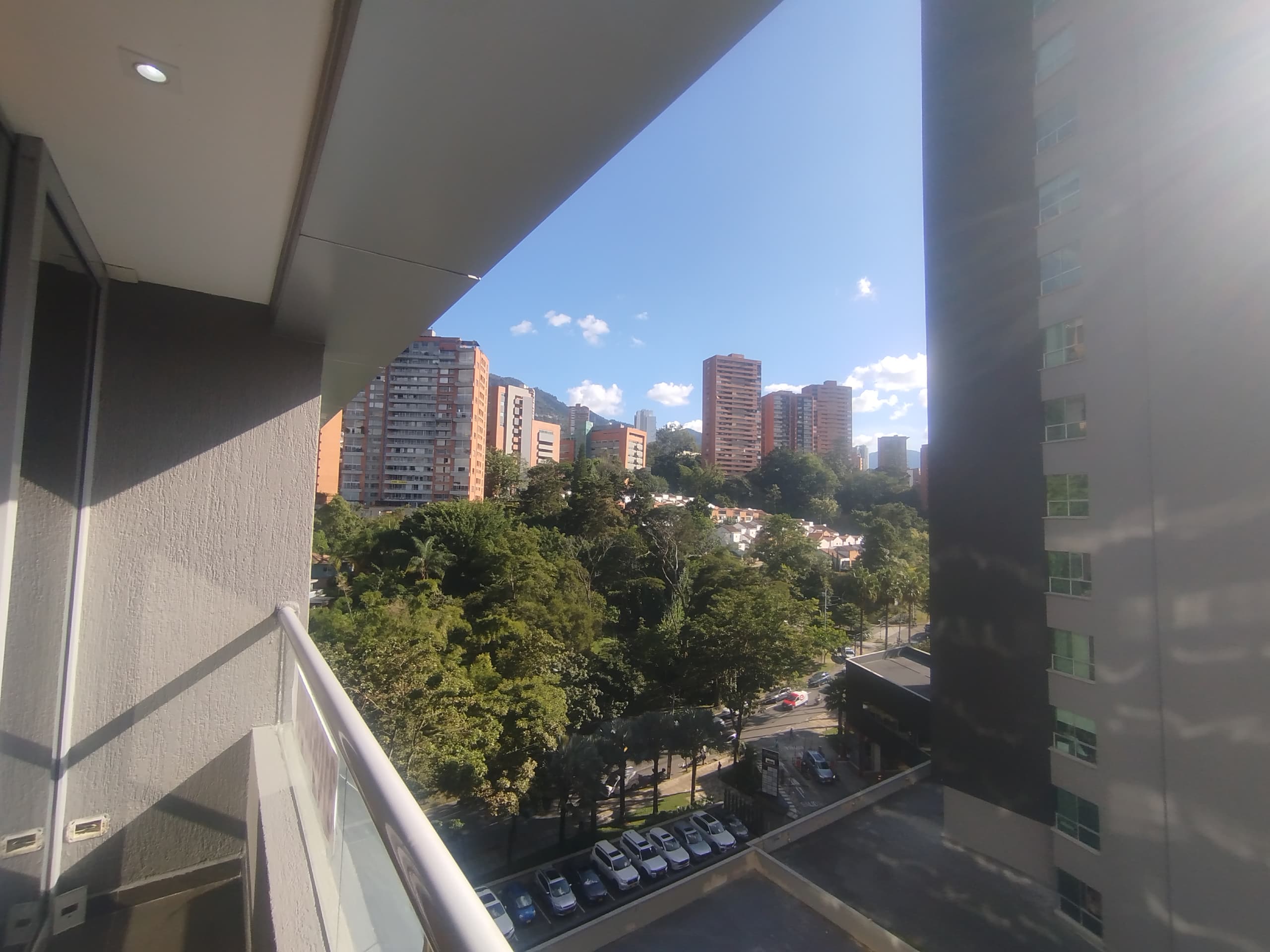 Apartamento en arriendo en El Tesoro, Poblado, Medellín — foto 5 de 15