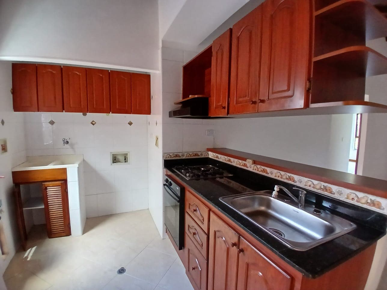 Apartamento en arriendo en Los Conquistadores, Laureles, Medellín — foto 1 de 12